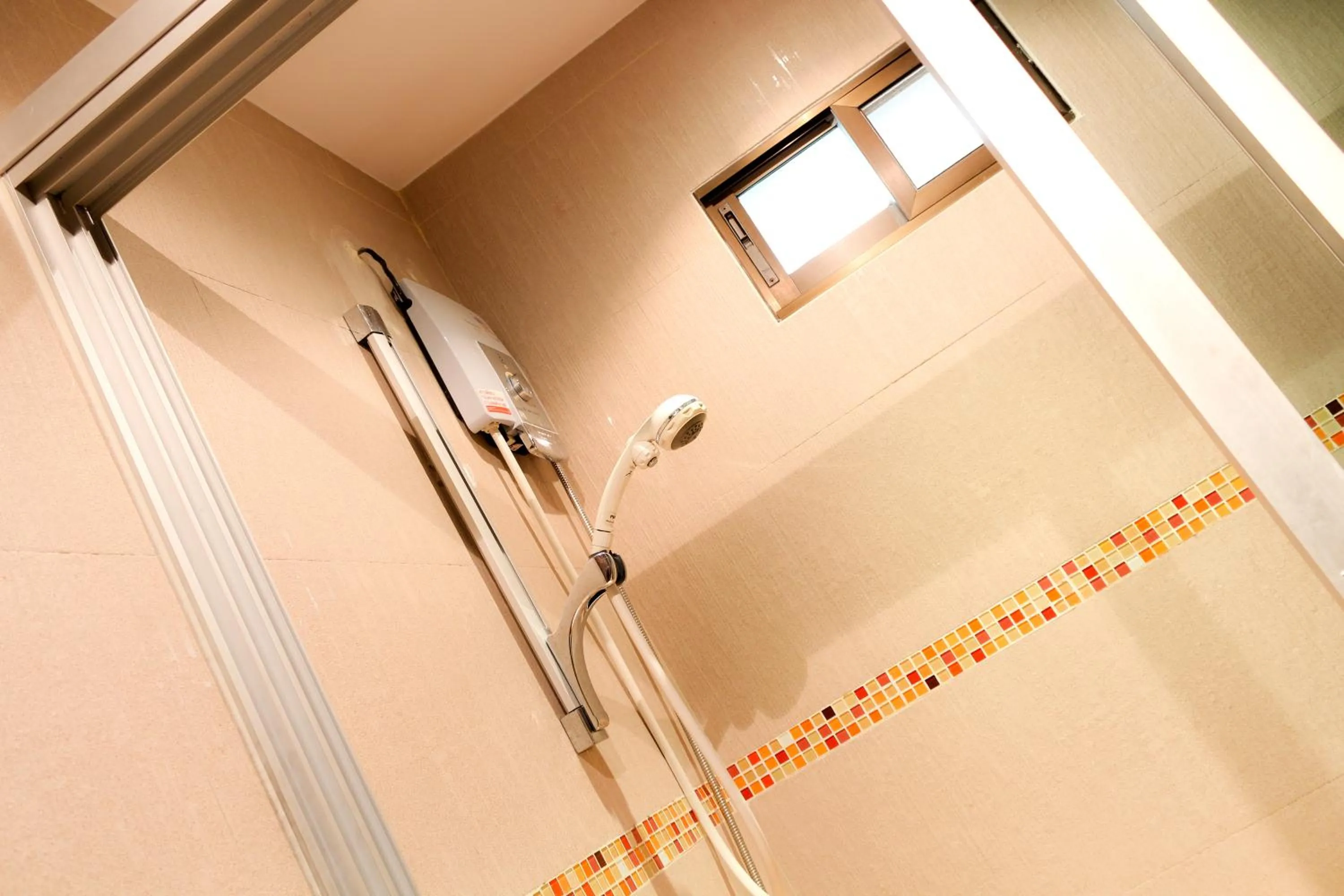 Shower in Thai Pura Resort