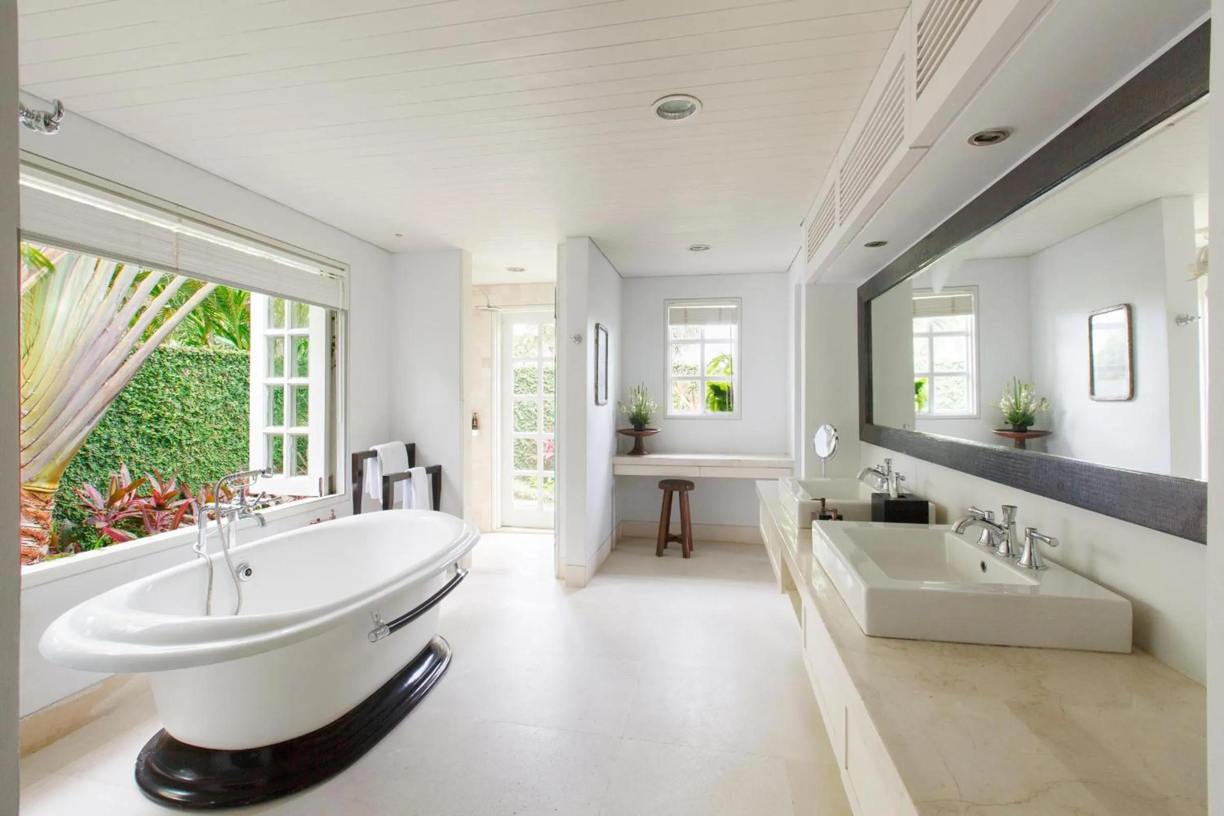 Bathroom in The Ungasan Clifftop Resort