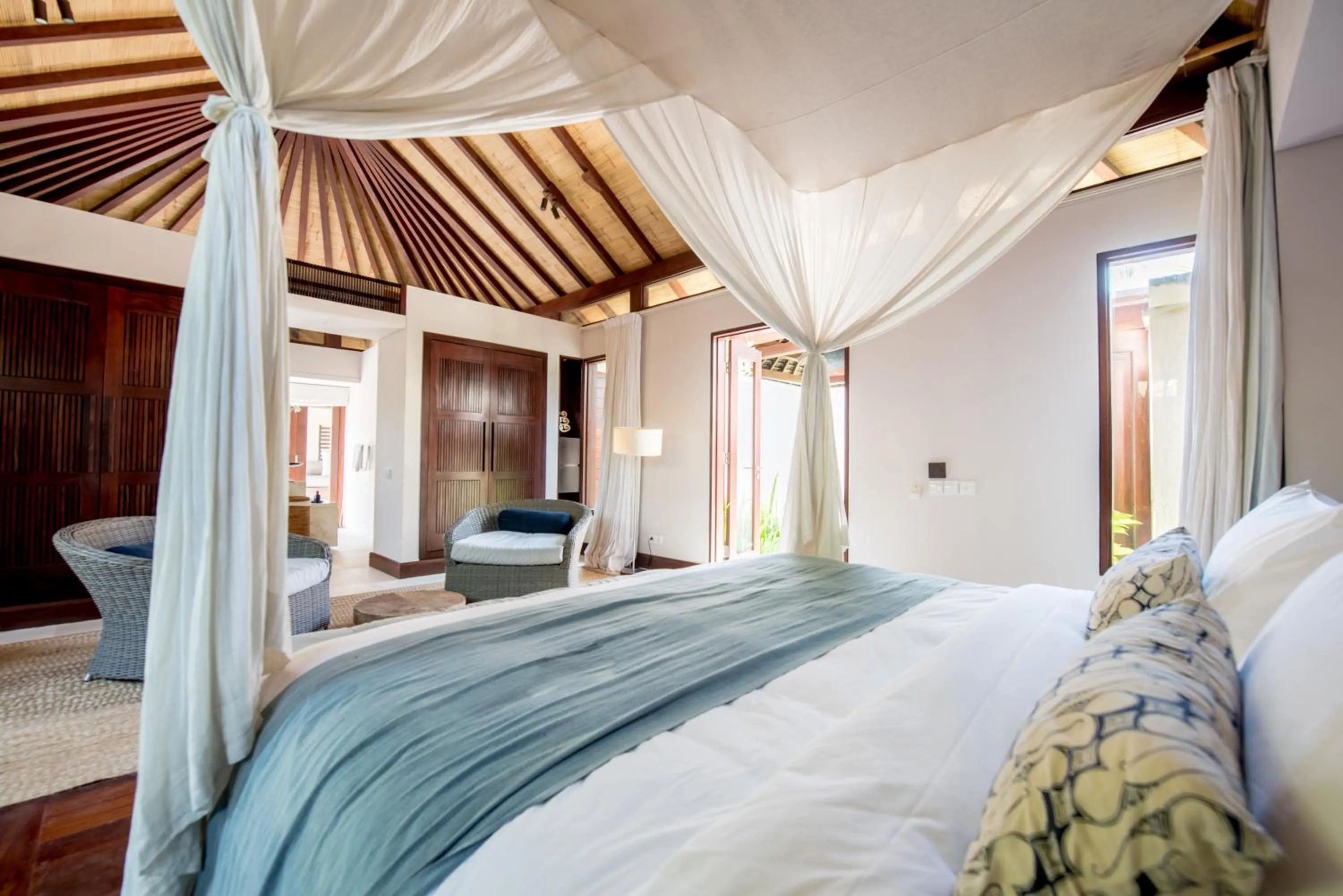 Bed in The Ungasan Clifftop Resort