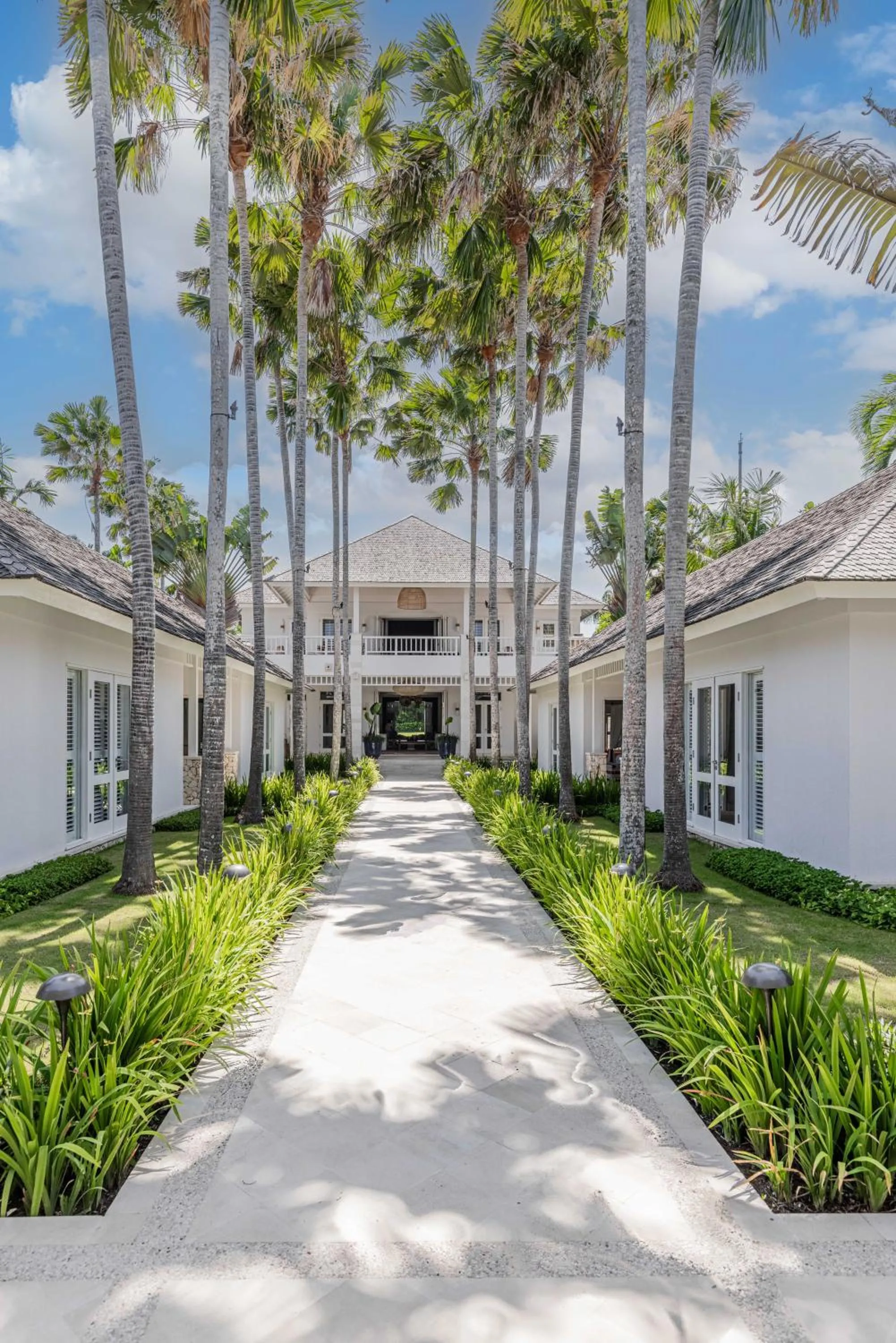 Day in The Ungasan Clifftop Resort