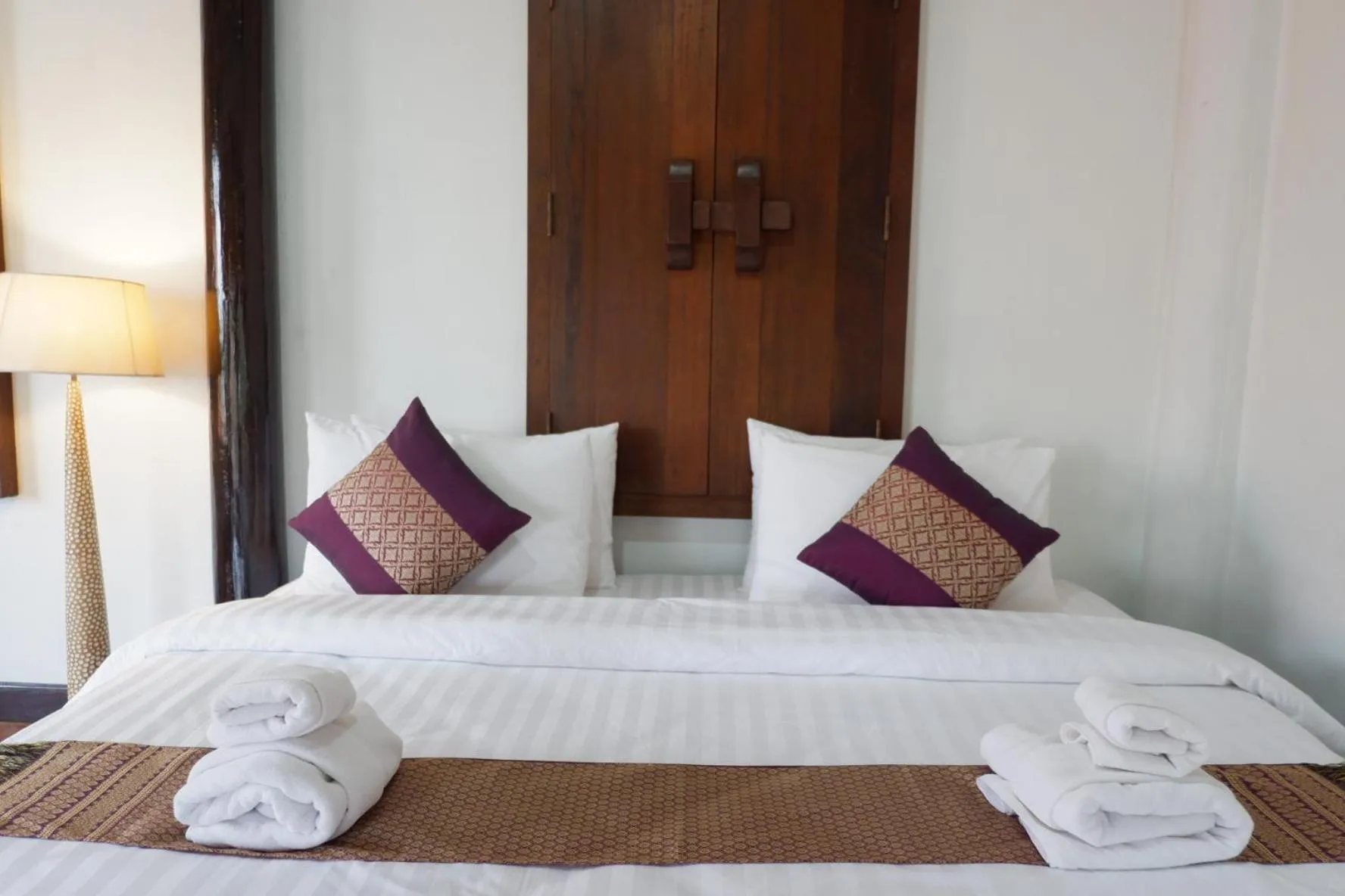 Bed in Ayutthaya Garden River Home