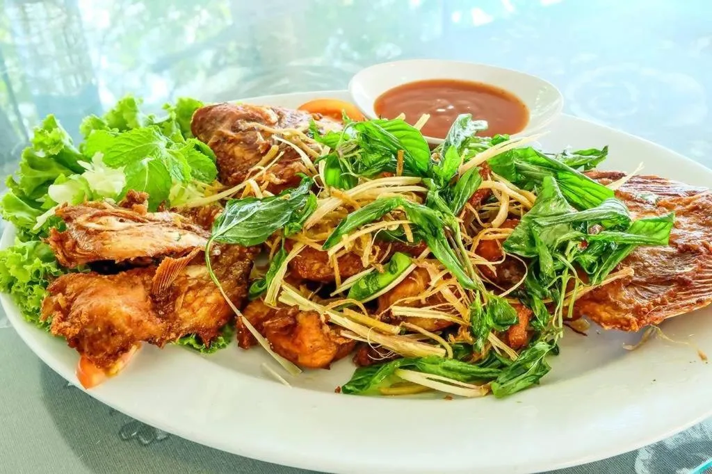 Food and drinks in Ayutthaya Garden River Home