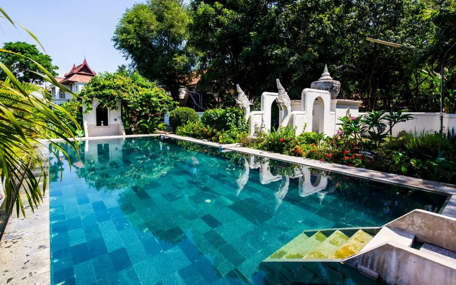 Swimming pool in Ayutthaya Garden River Home