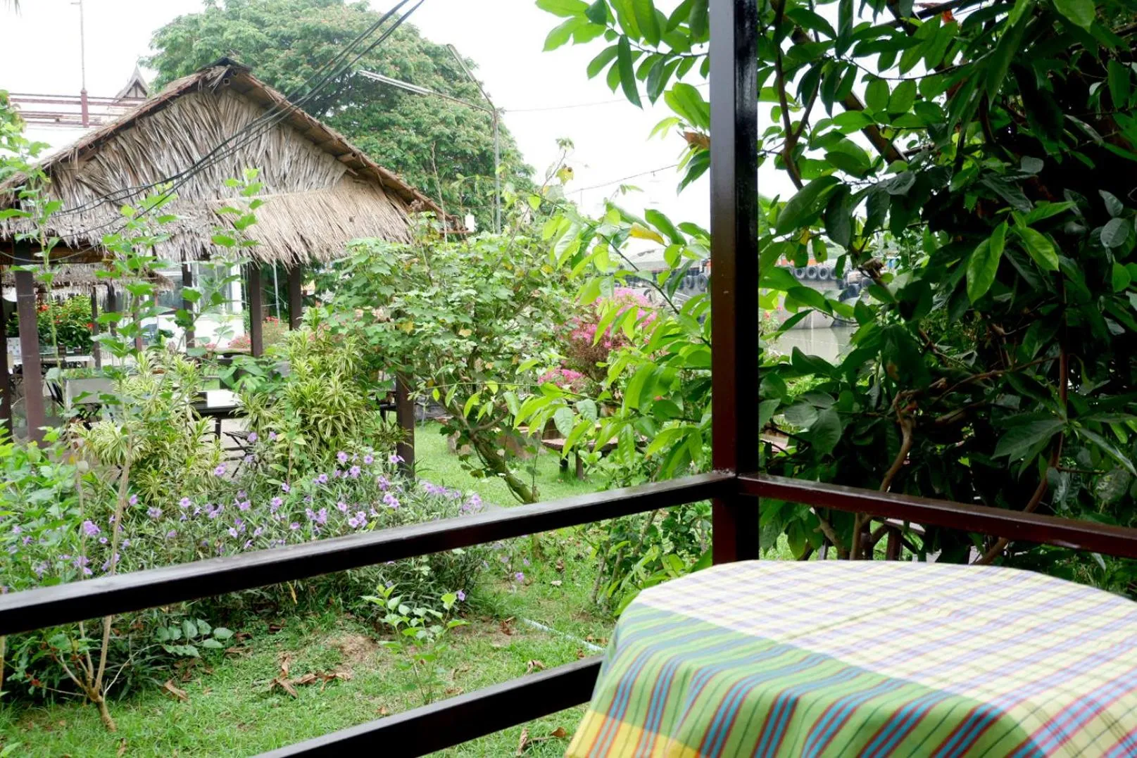 Ayutthaya Garden River Home