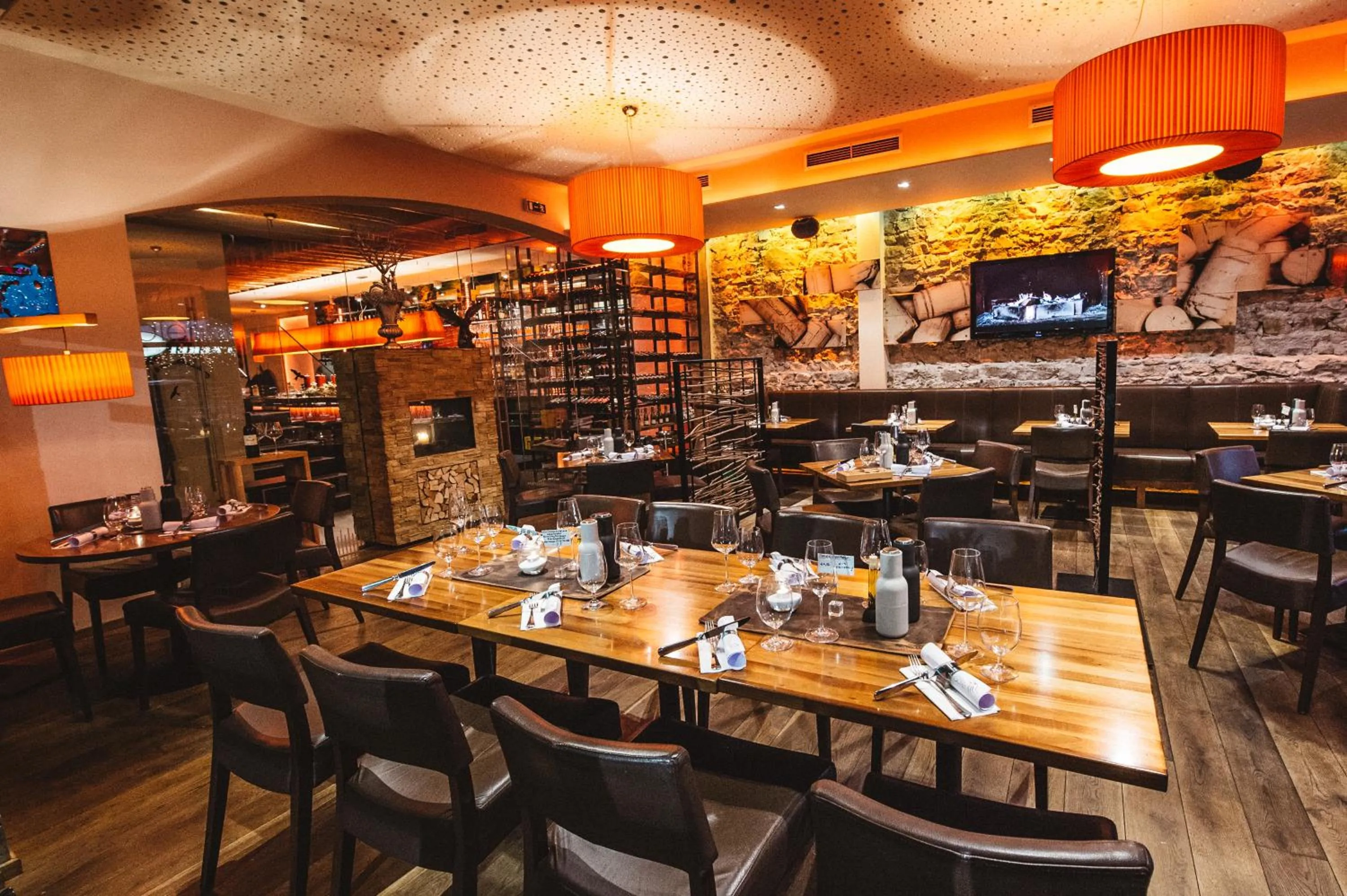 Restaurant/places to eat in Hotel Adler