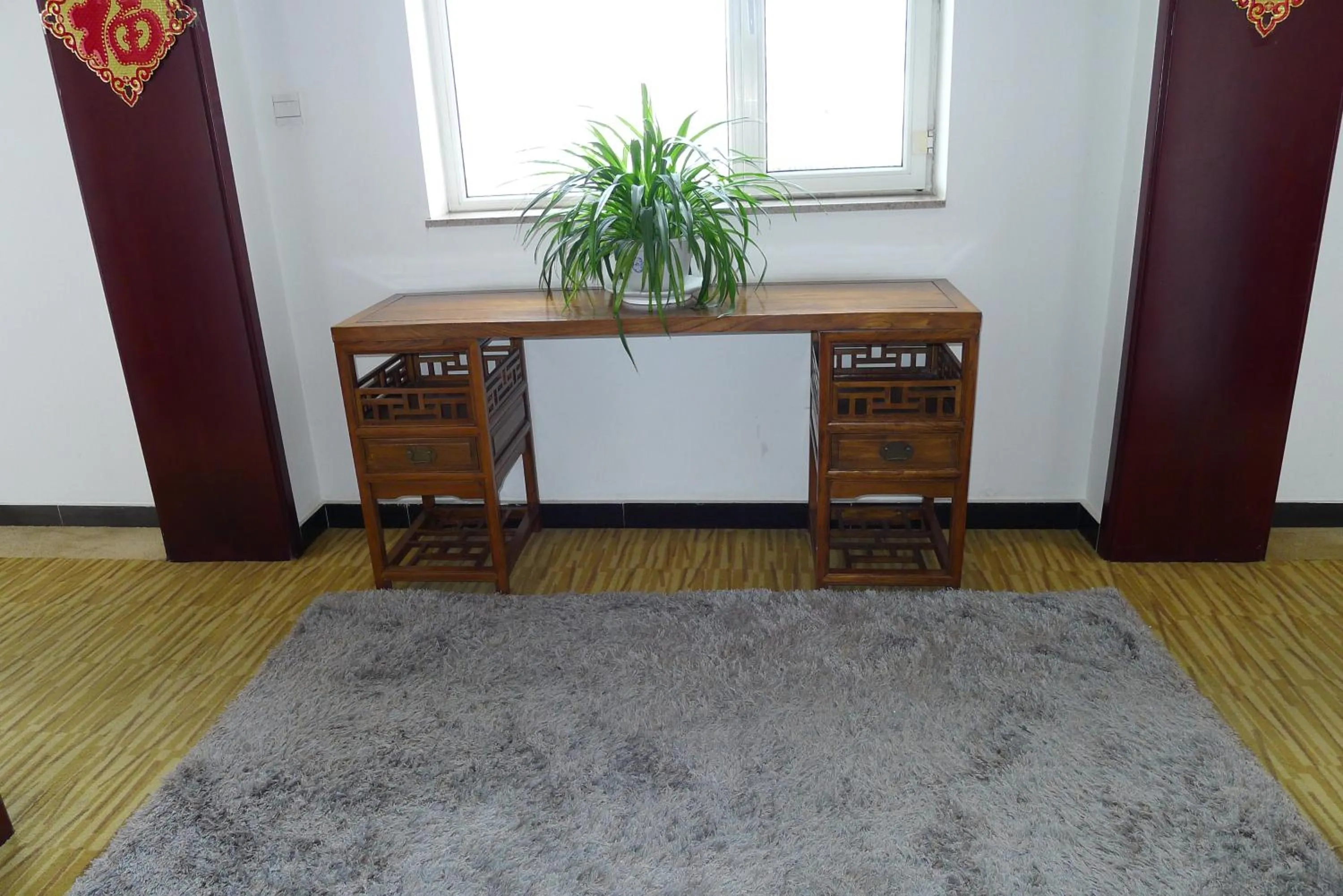 Decorative detail, Kitchen/Kitchenette in Ming Courtyard