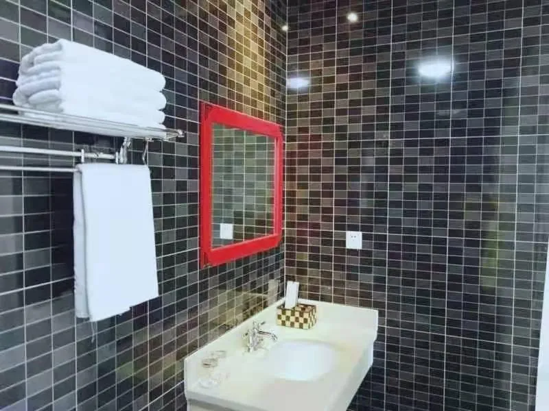 Bathroom in Ming Courtyard