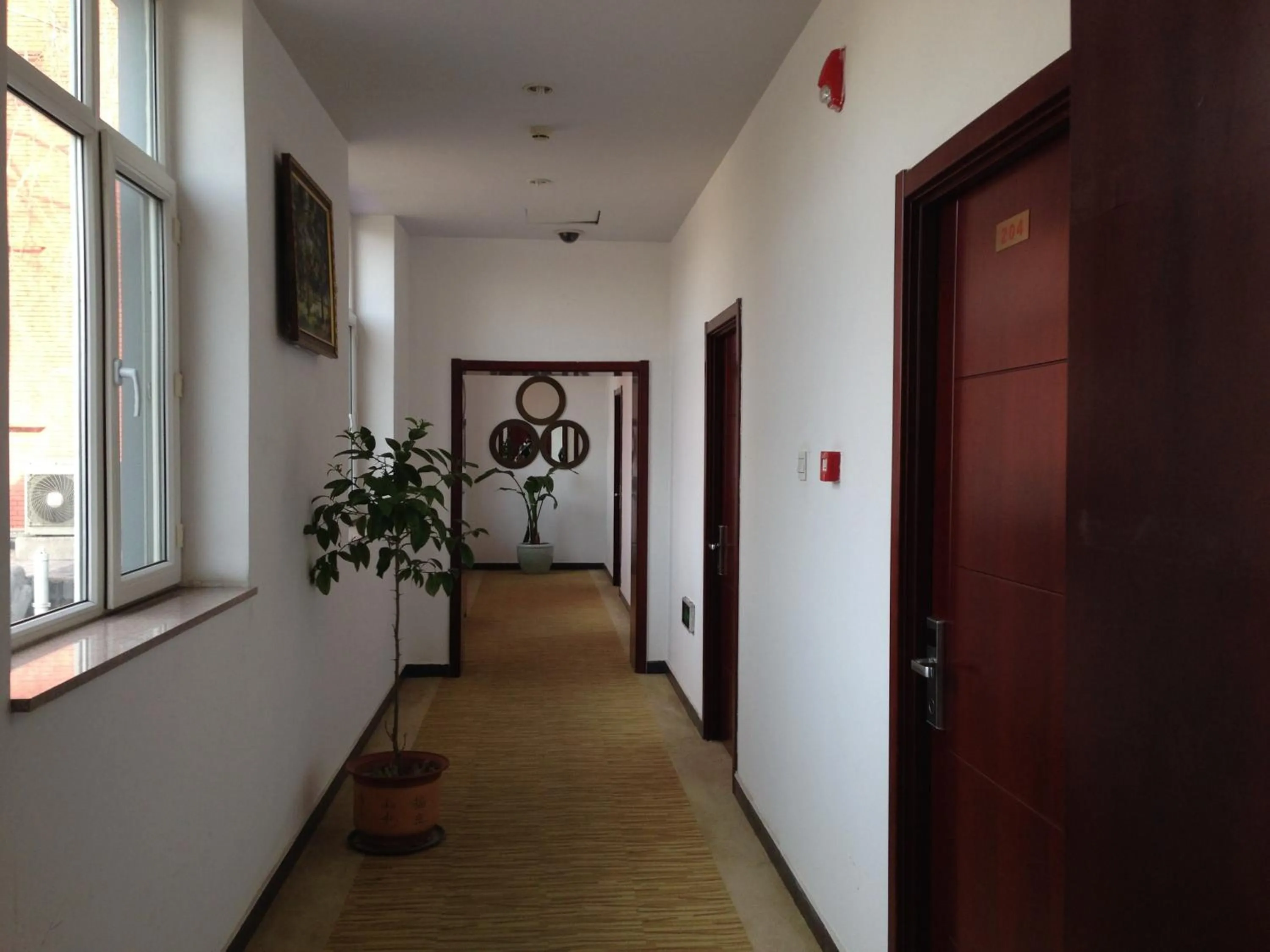 Decorative detail in Ming Courtyard