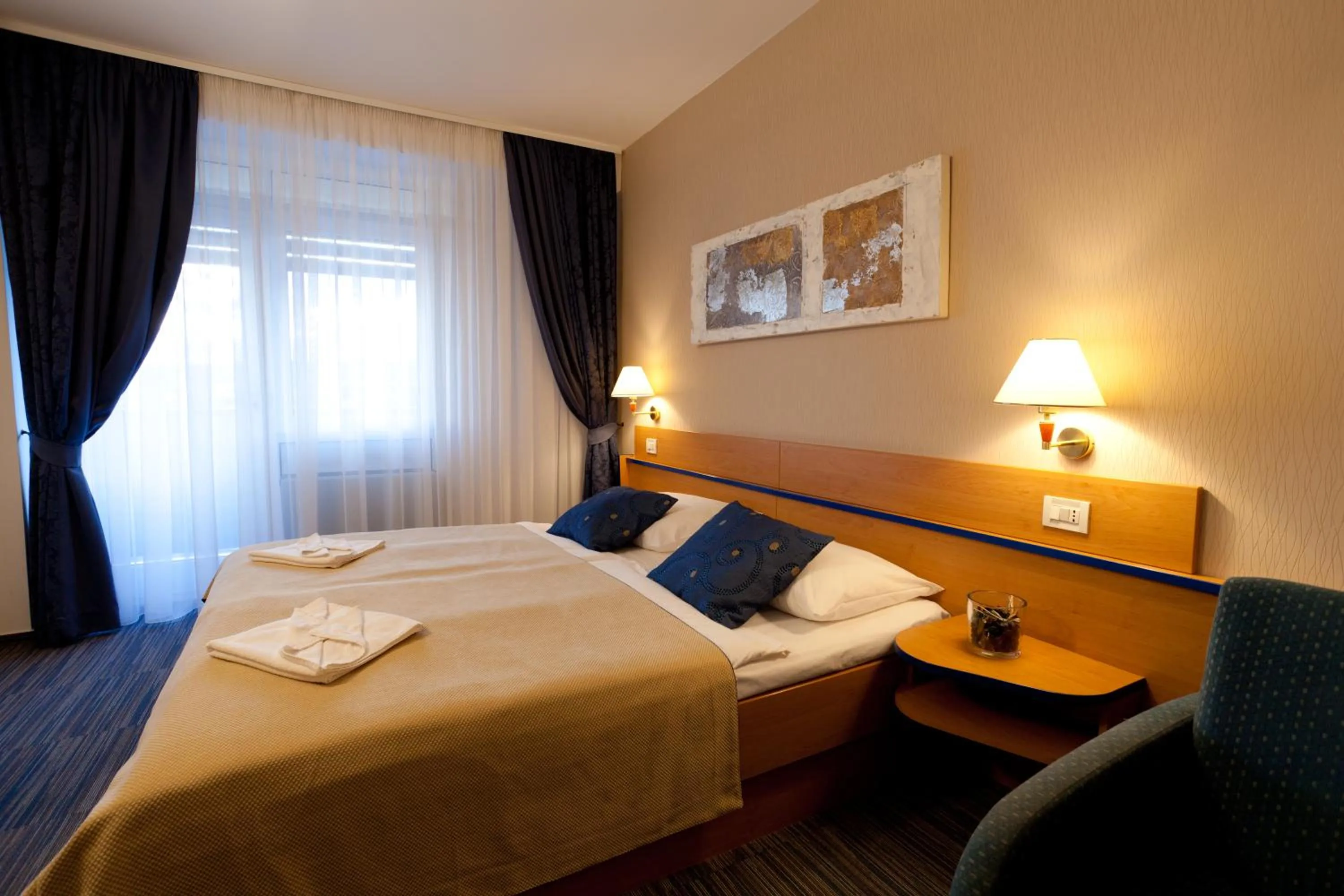 Bed in Hotel Dražica - Hotel Resort Dražica