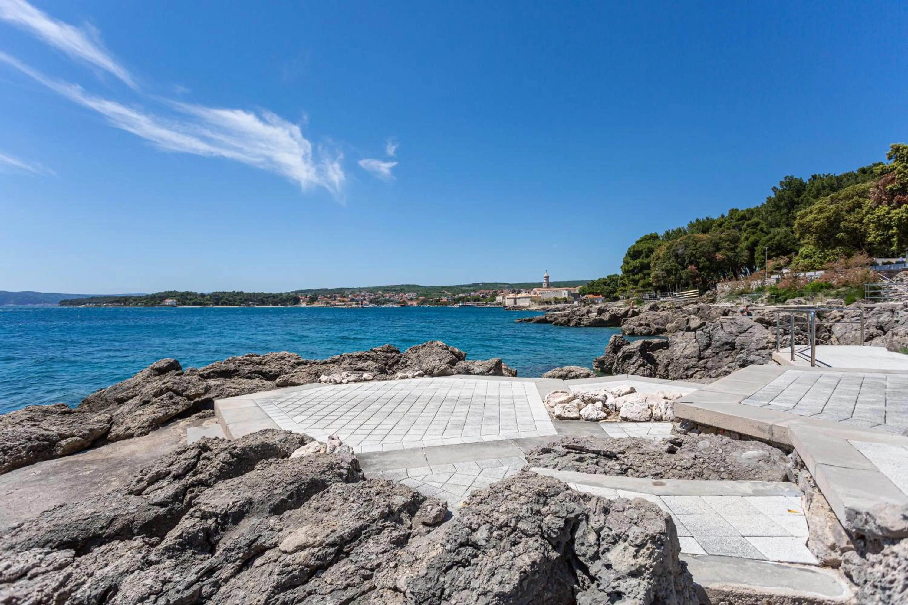 Beach in Hotel Dražica - Hotel Resort Dražica