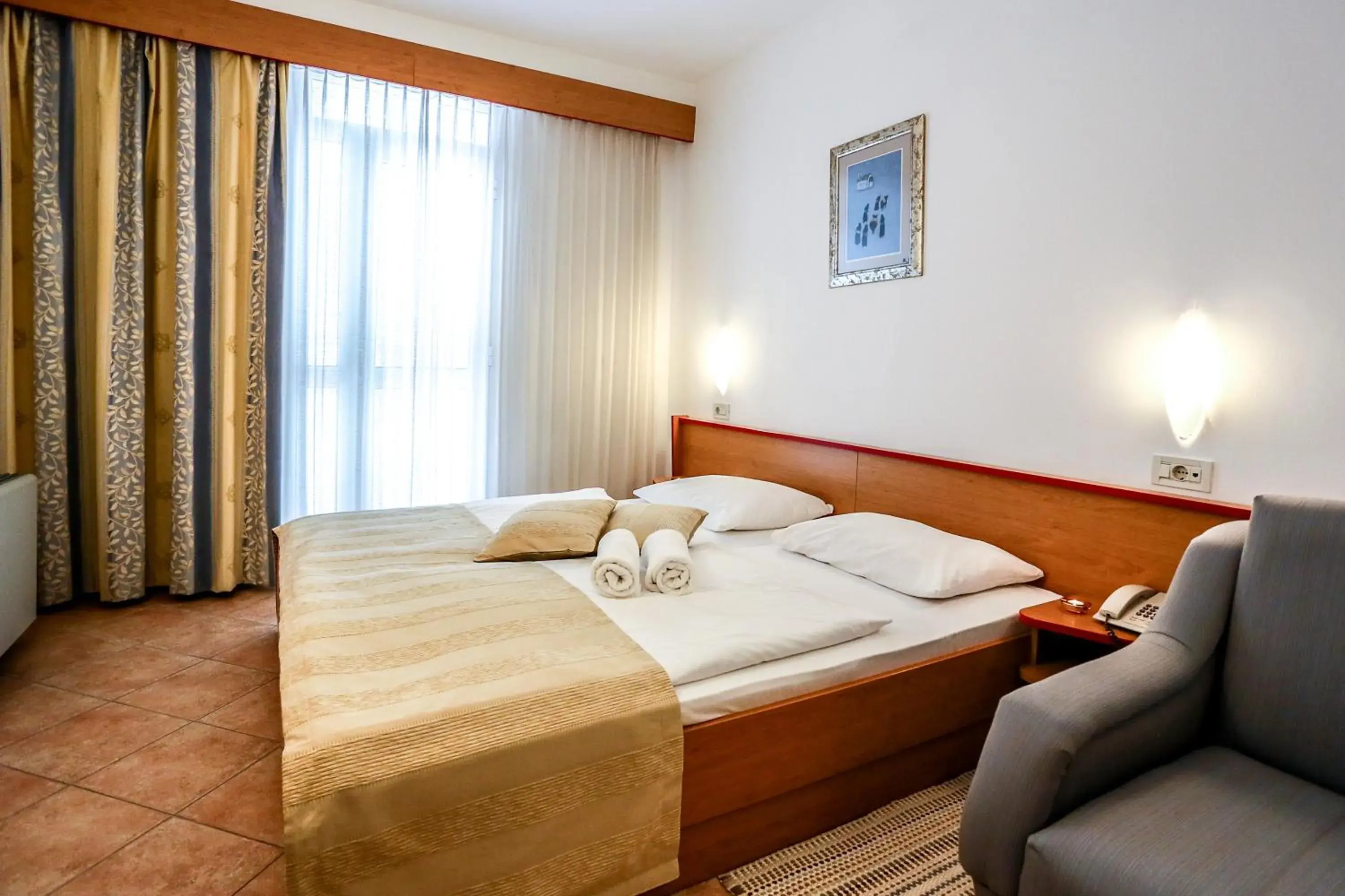Double Room - single occupancy in Hotel Dražica - Hotel Resort Dražica Double Room - single occupancy in Hotel Dražica - Hotel Resort Dražica