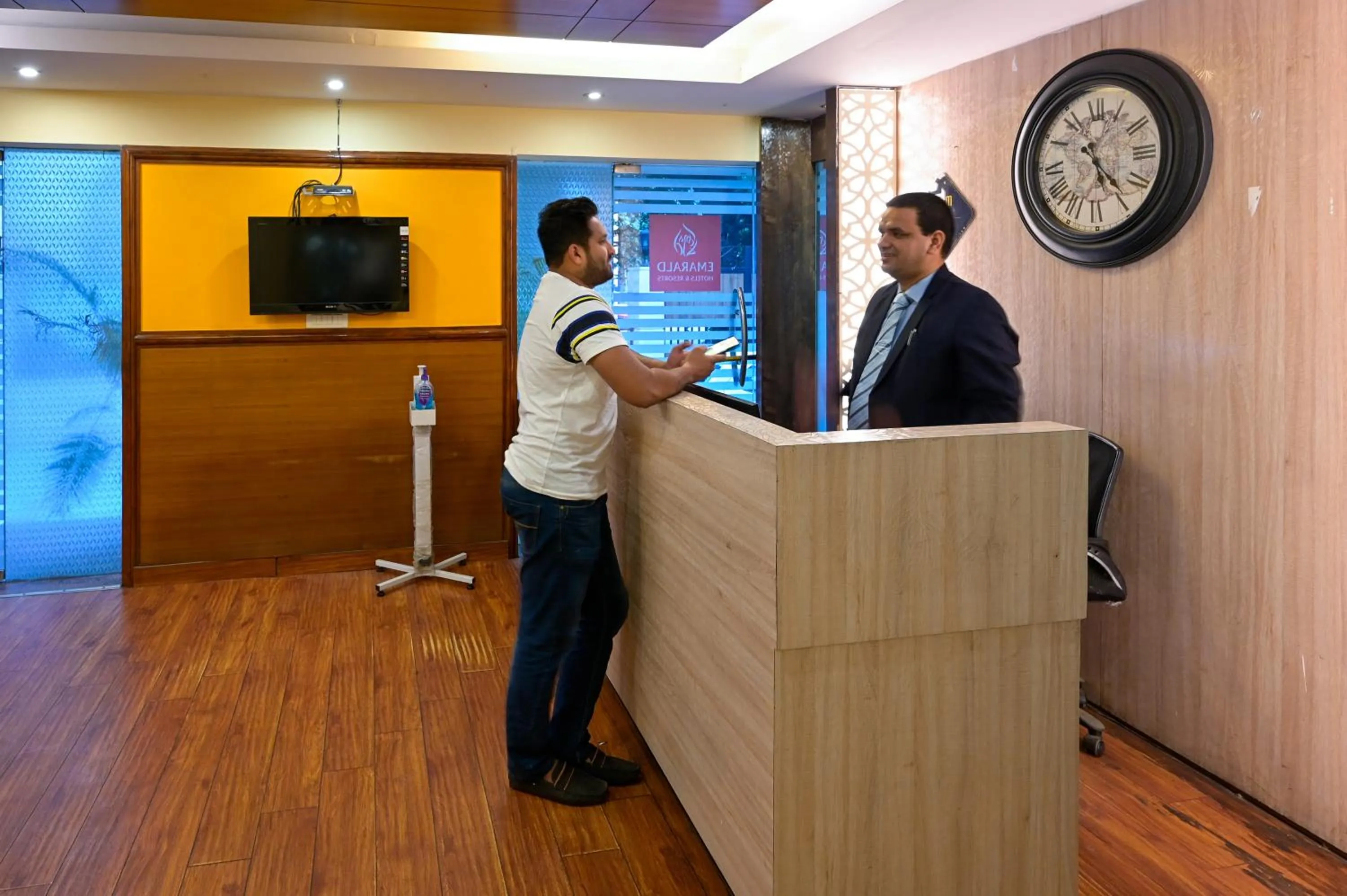 Hotel Emarald, New Delhi