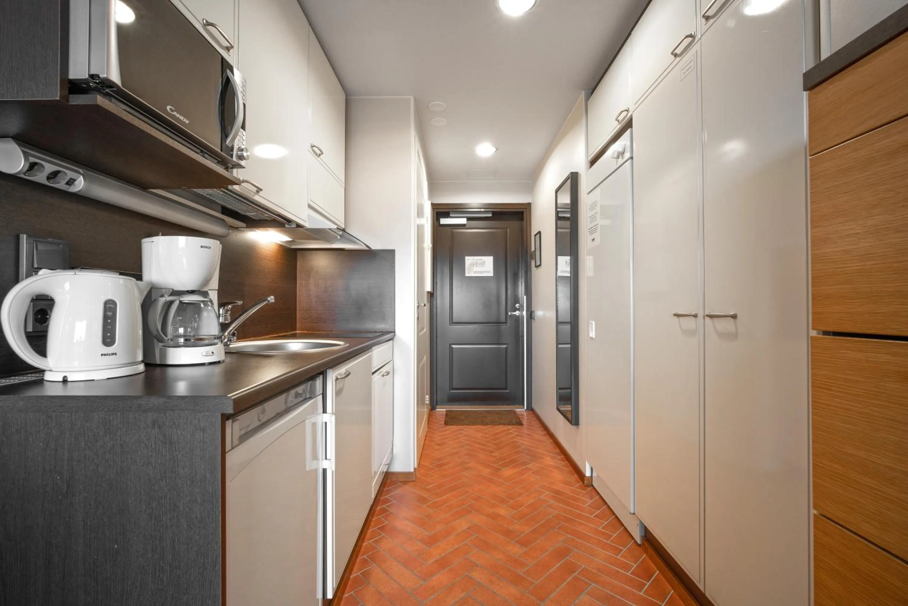 Coffee/tea facilities in Ski-Inn RukaVillage