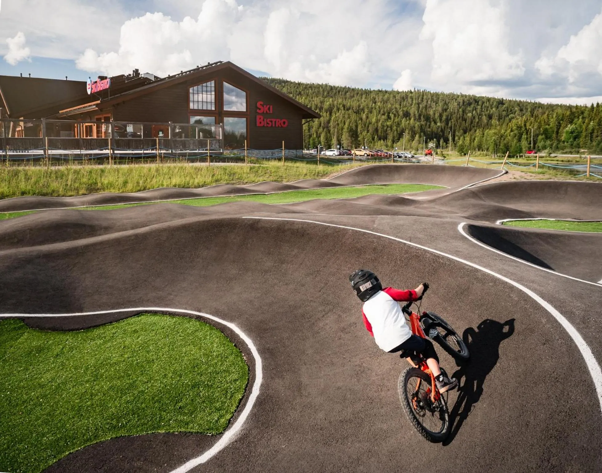 Cycling in Ski-Inn RukaVillage