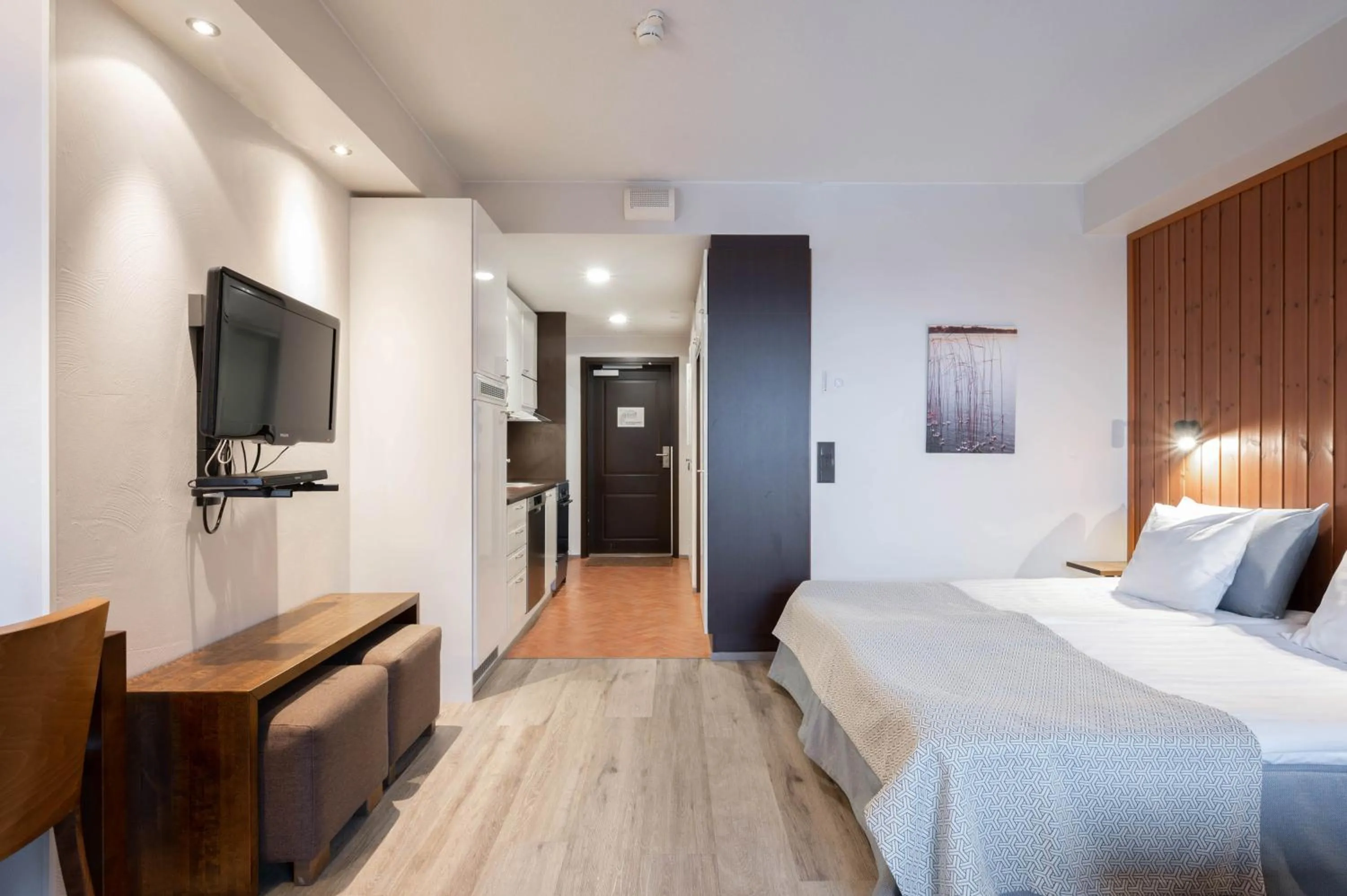 Decorative detail, Bed in Ski-Inn RukaVillage