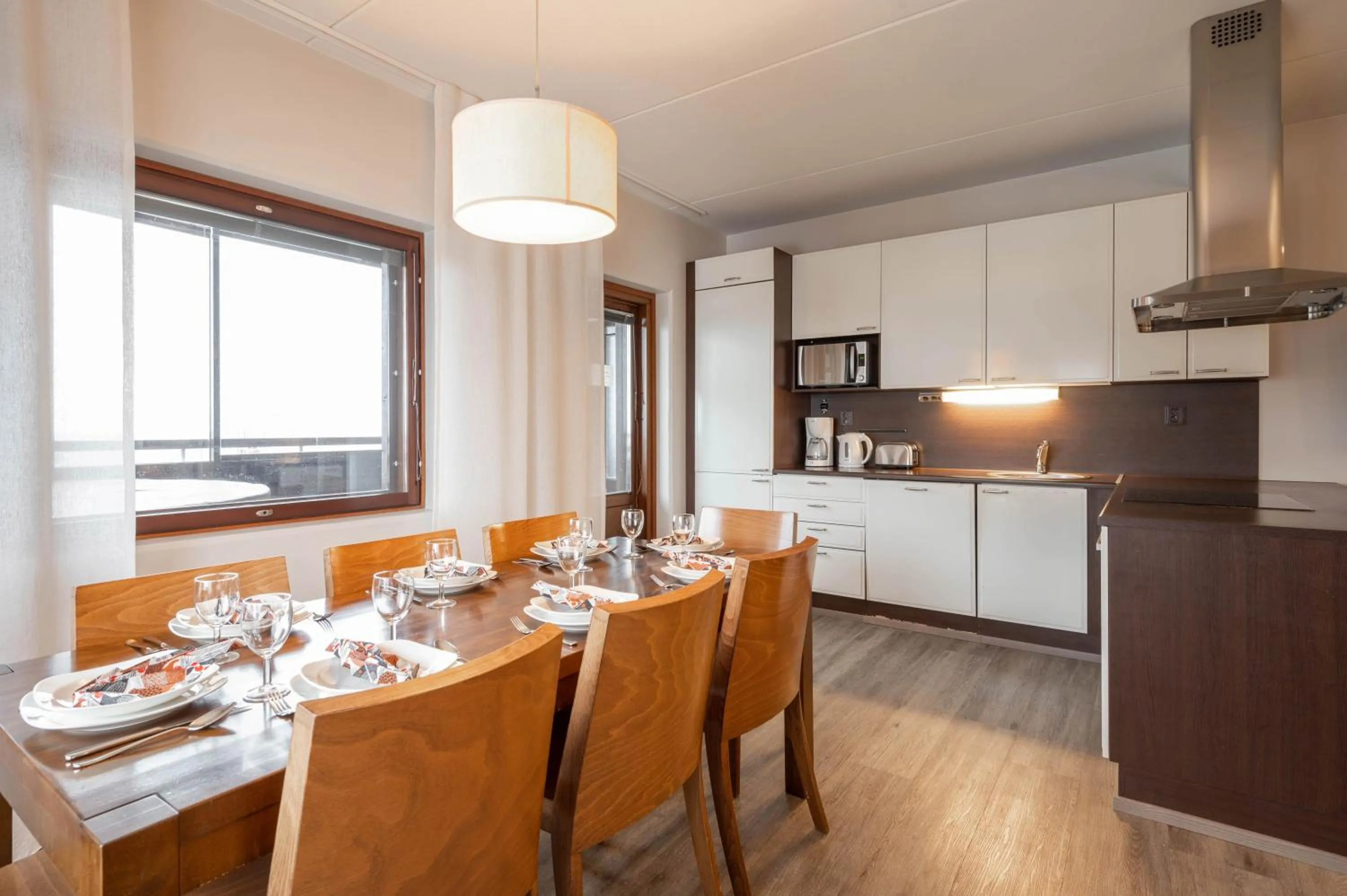 Dining area in Ski-Inn RukaVillage