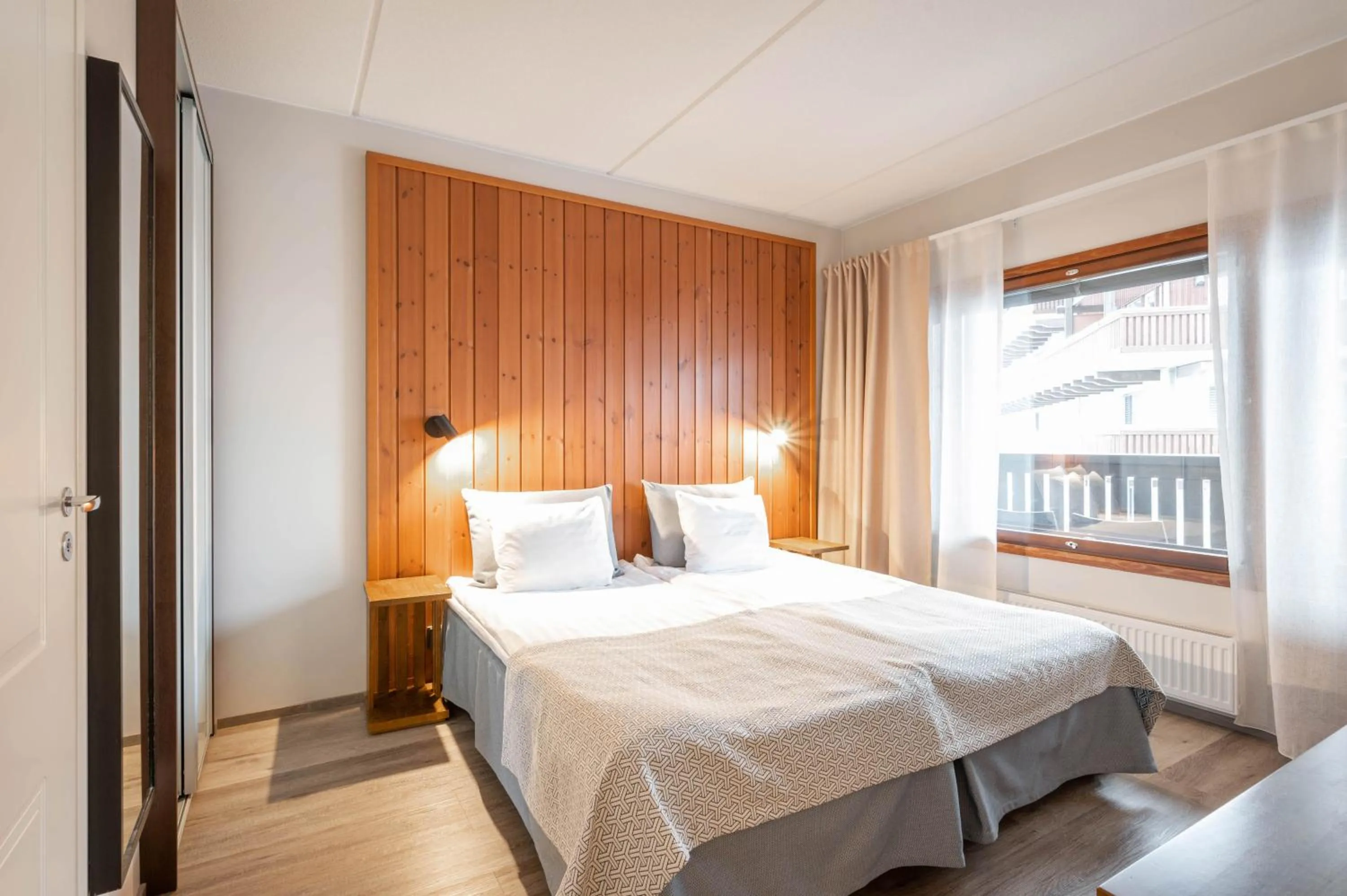 Decorative detail, Bed in Ski-Inn RukaVillage