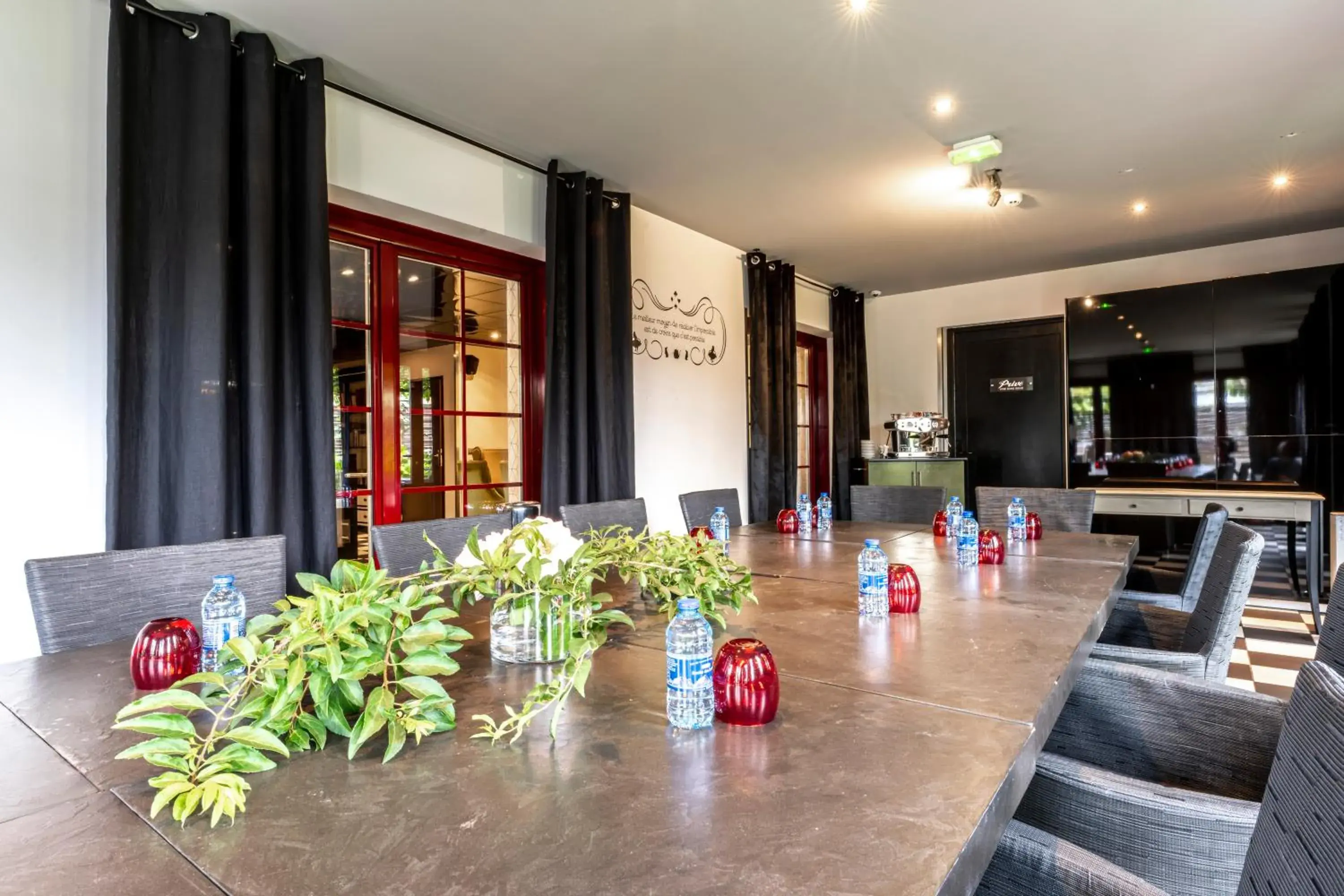 Auberge De Maison Rouge Auberge De Maison Rouge