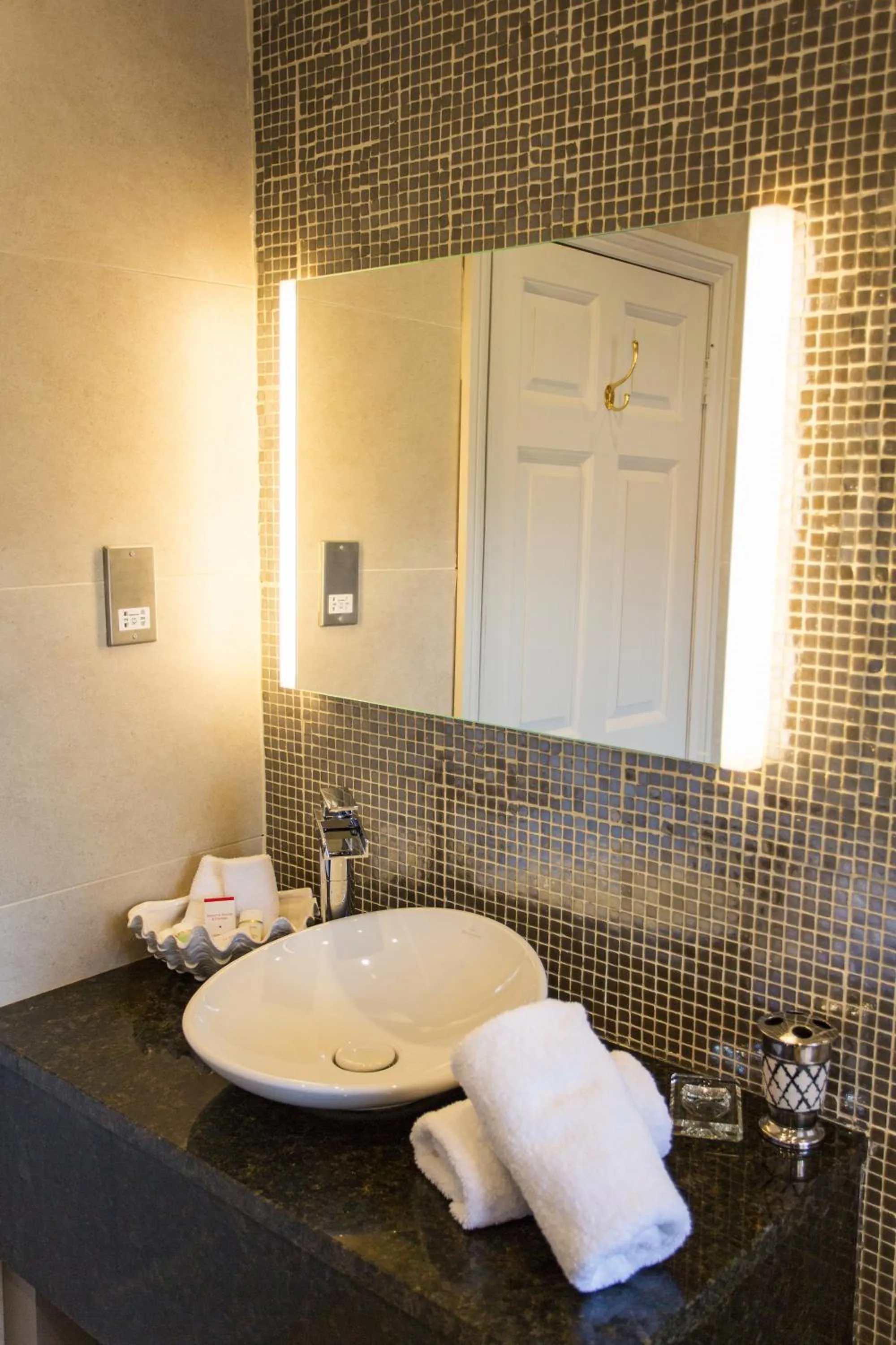 Bathroom in Grays Court Hotel