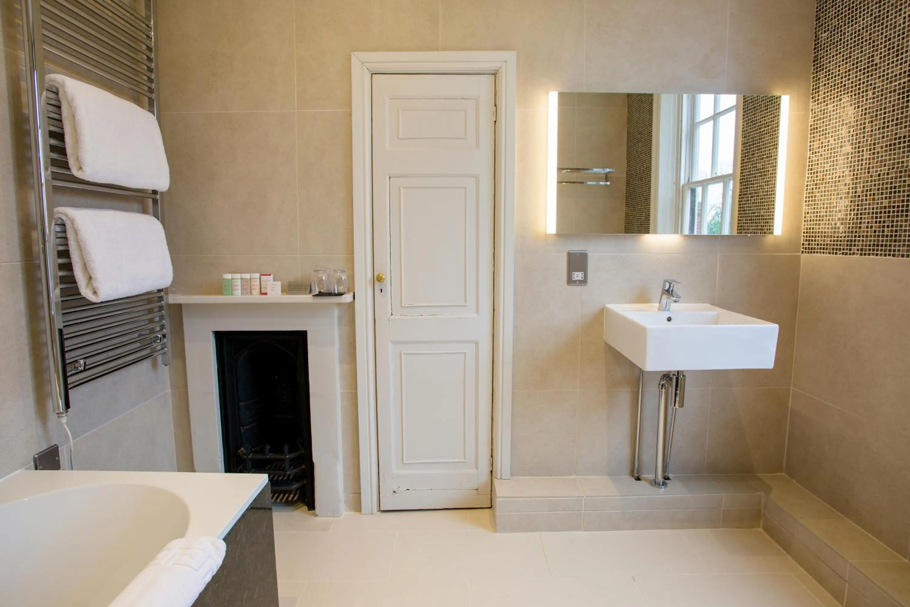 Bathroom in Grays Court Hotel
