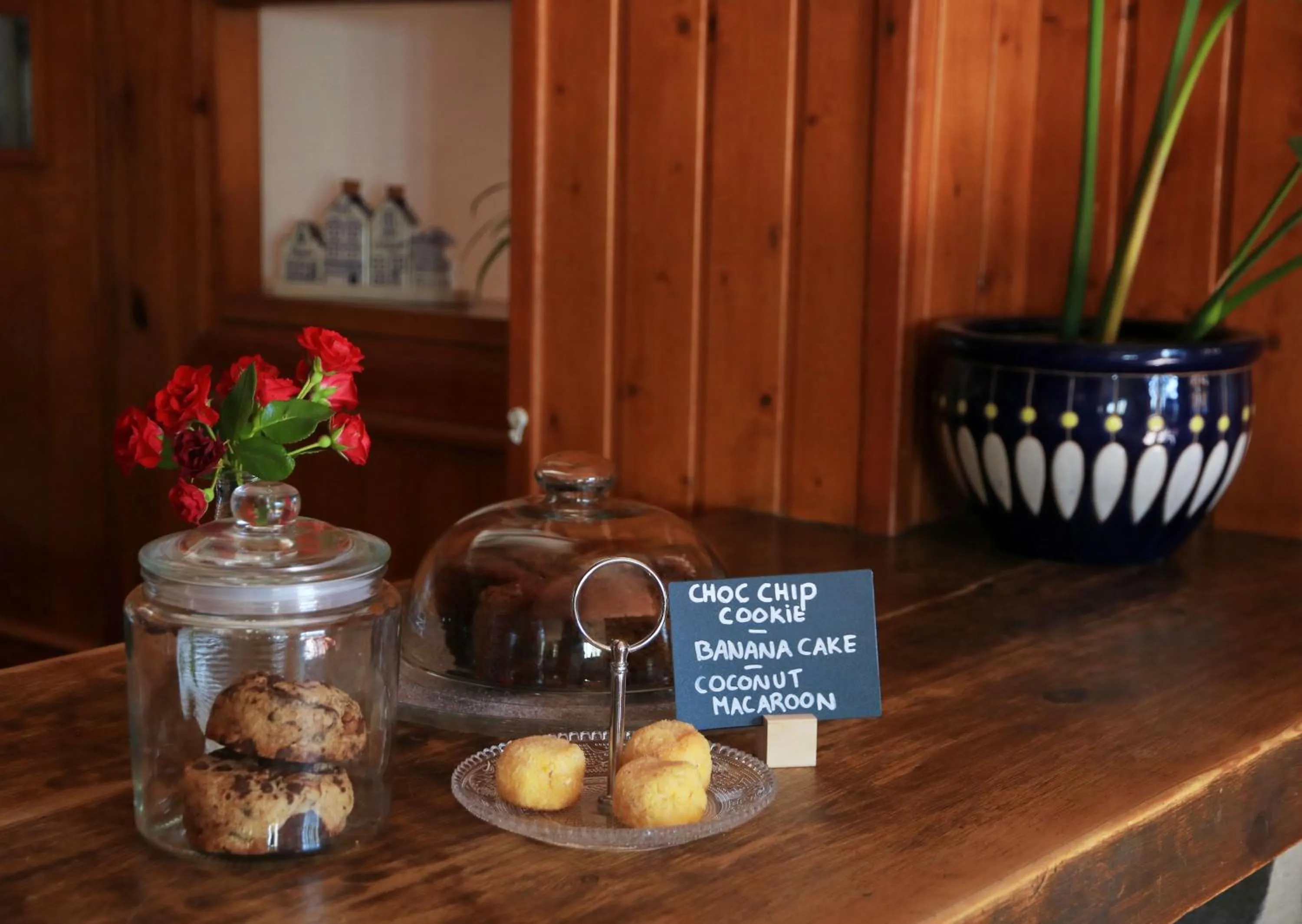 Restaurant/places to eat in Hotel los Bérchules