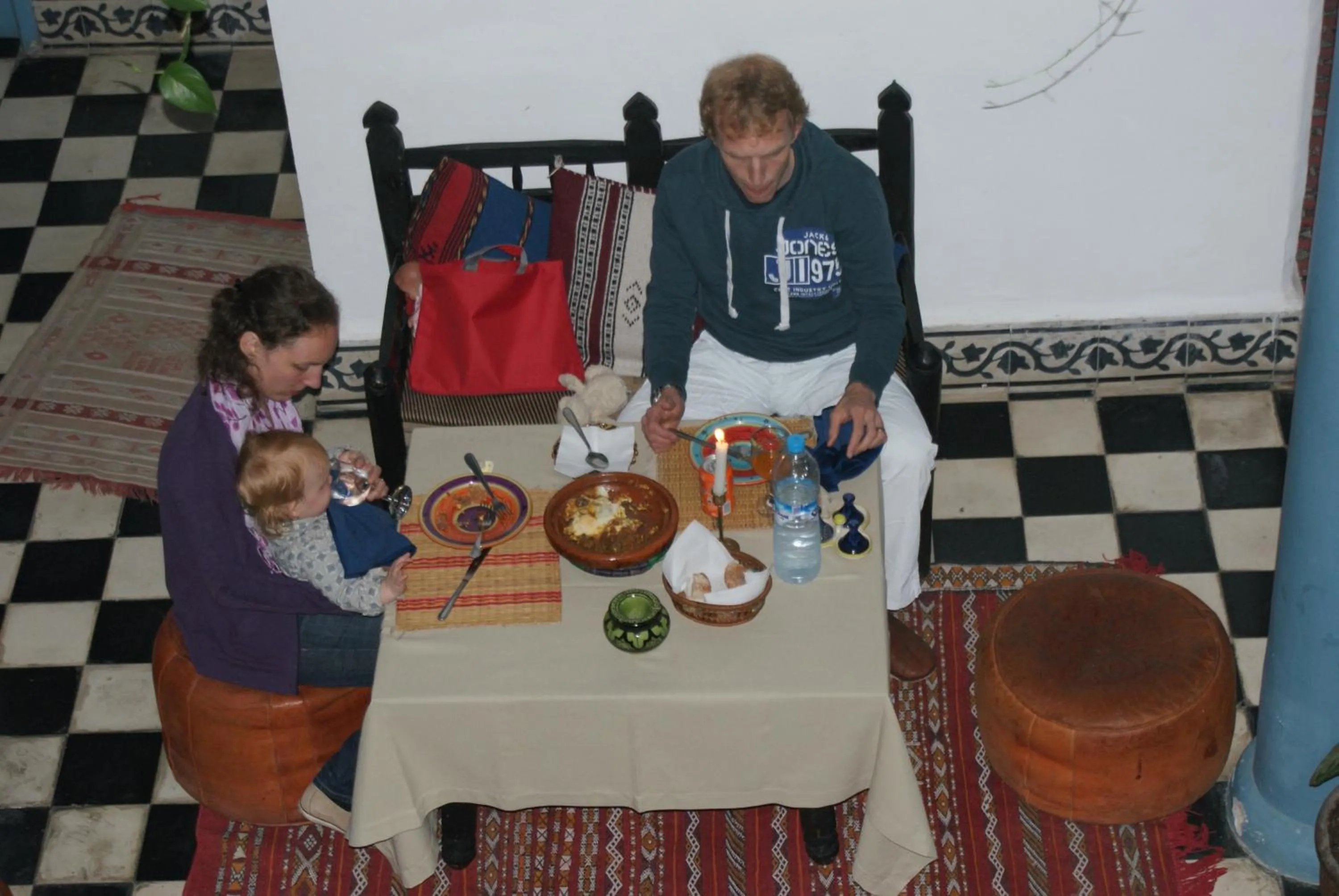 Restaurant/places to eat in Les Matins Bleus