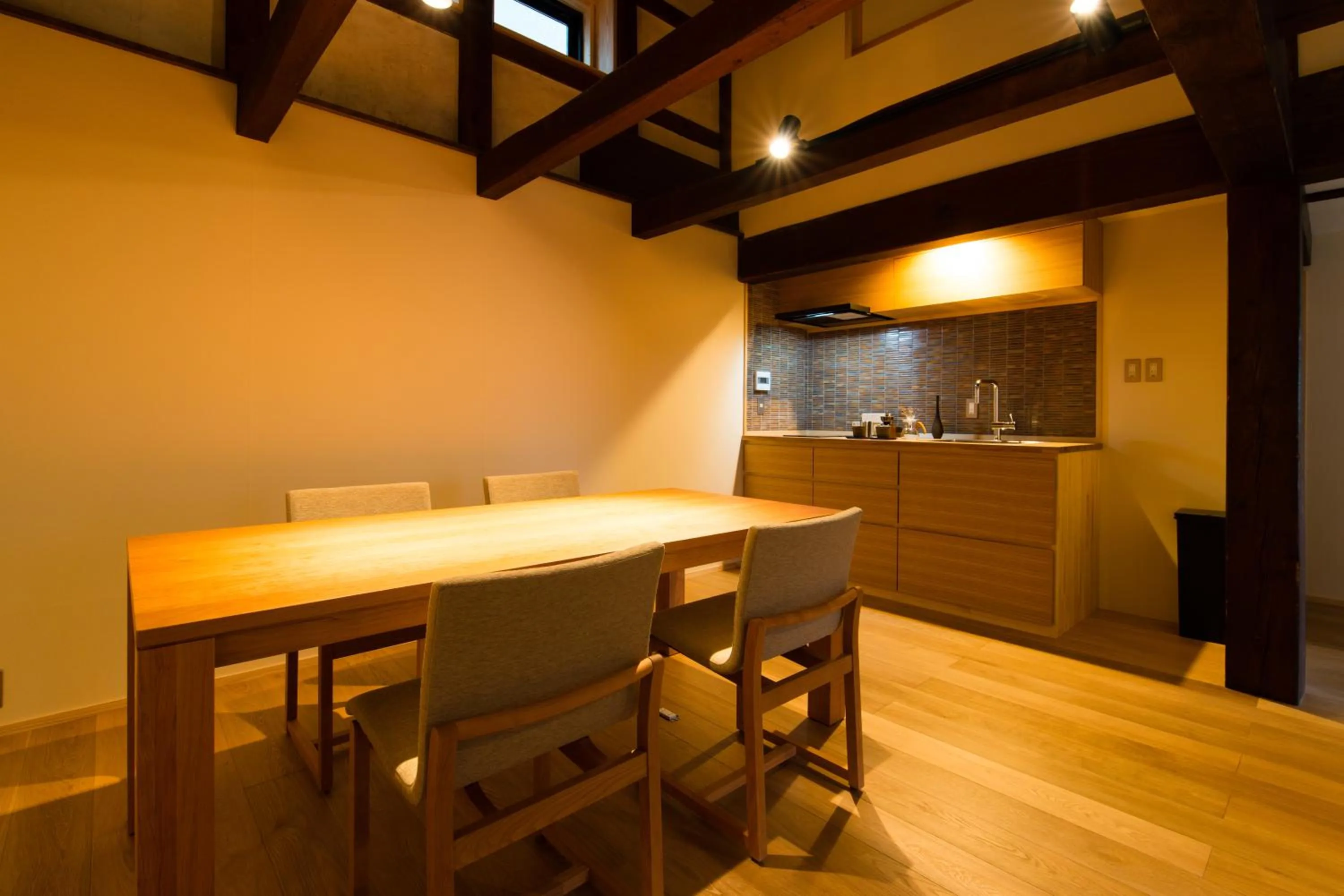 Photo of the whole room in Tsumesyo Mikuni