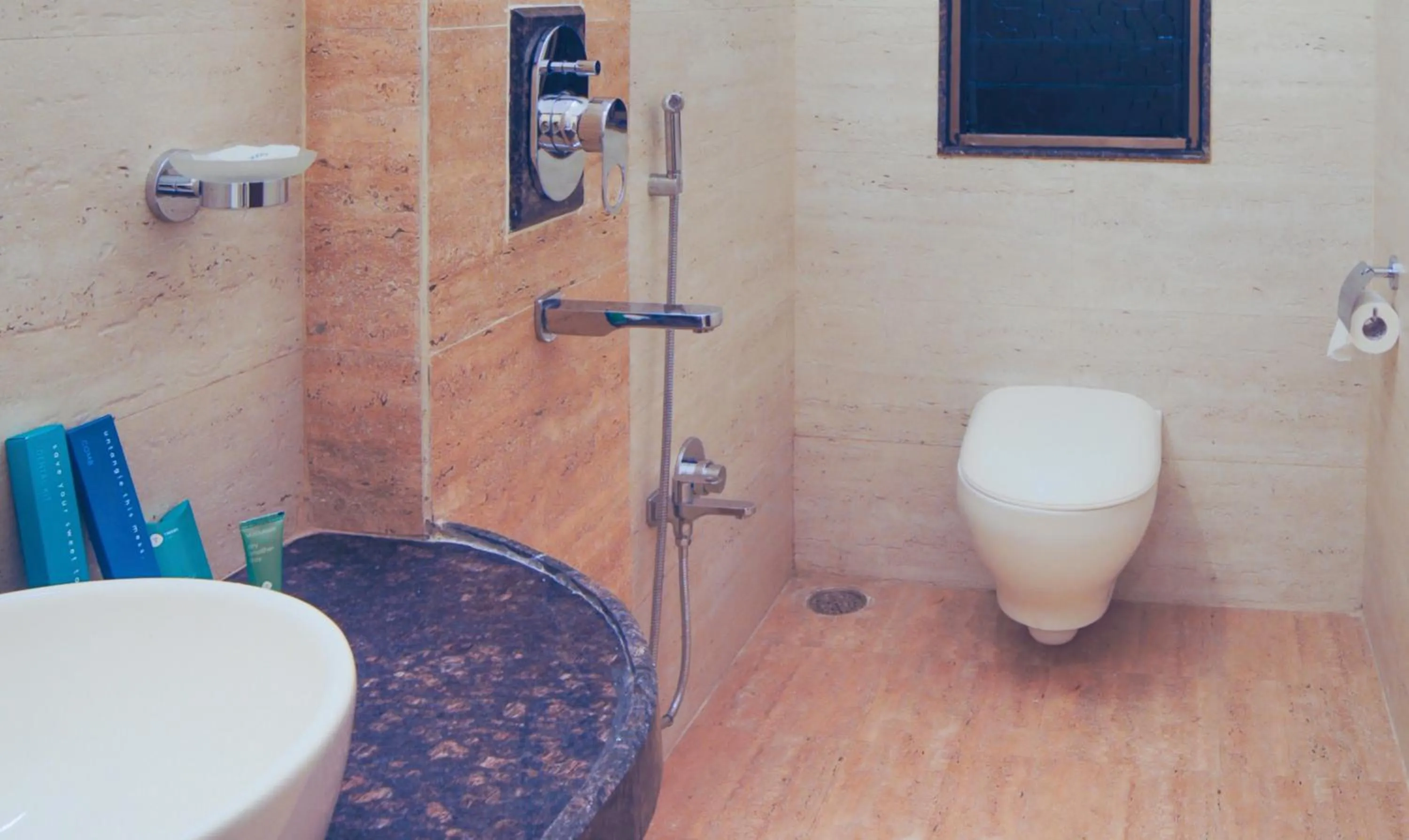 Toilet in Treebo Chalets, Nagpur Airport