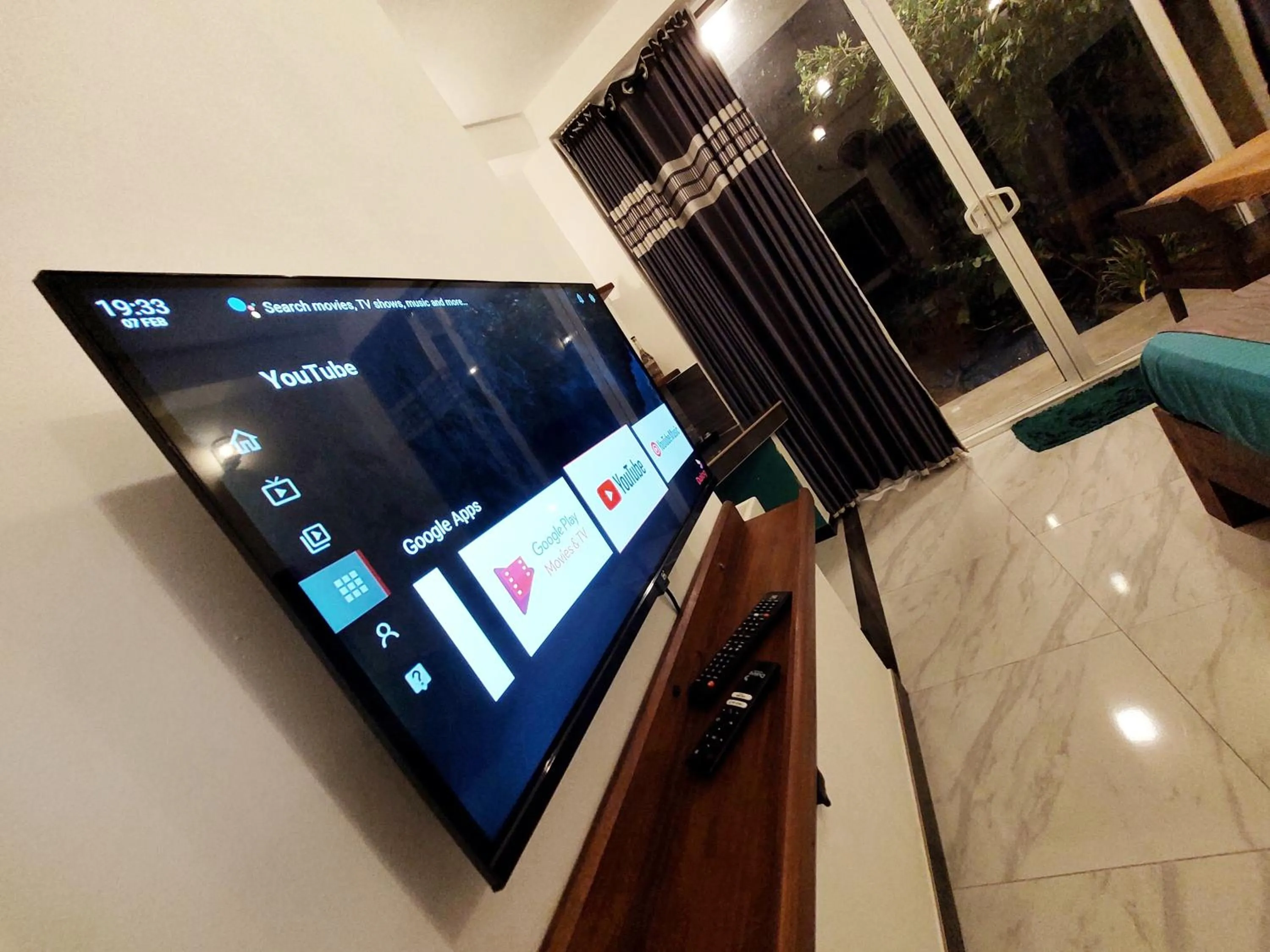 TV and multimedia in CHEN VILLA - Near Airport