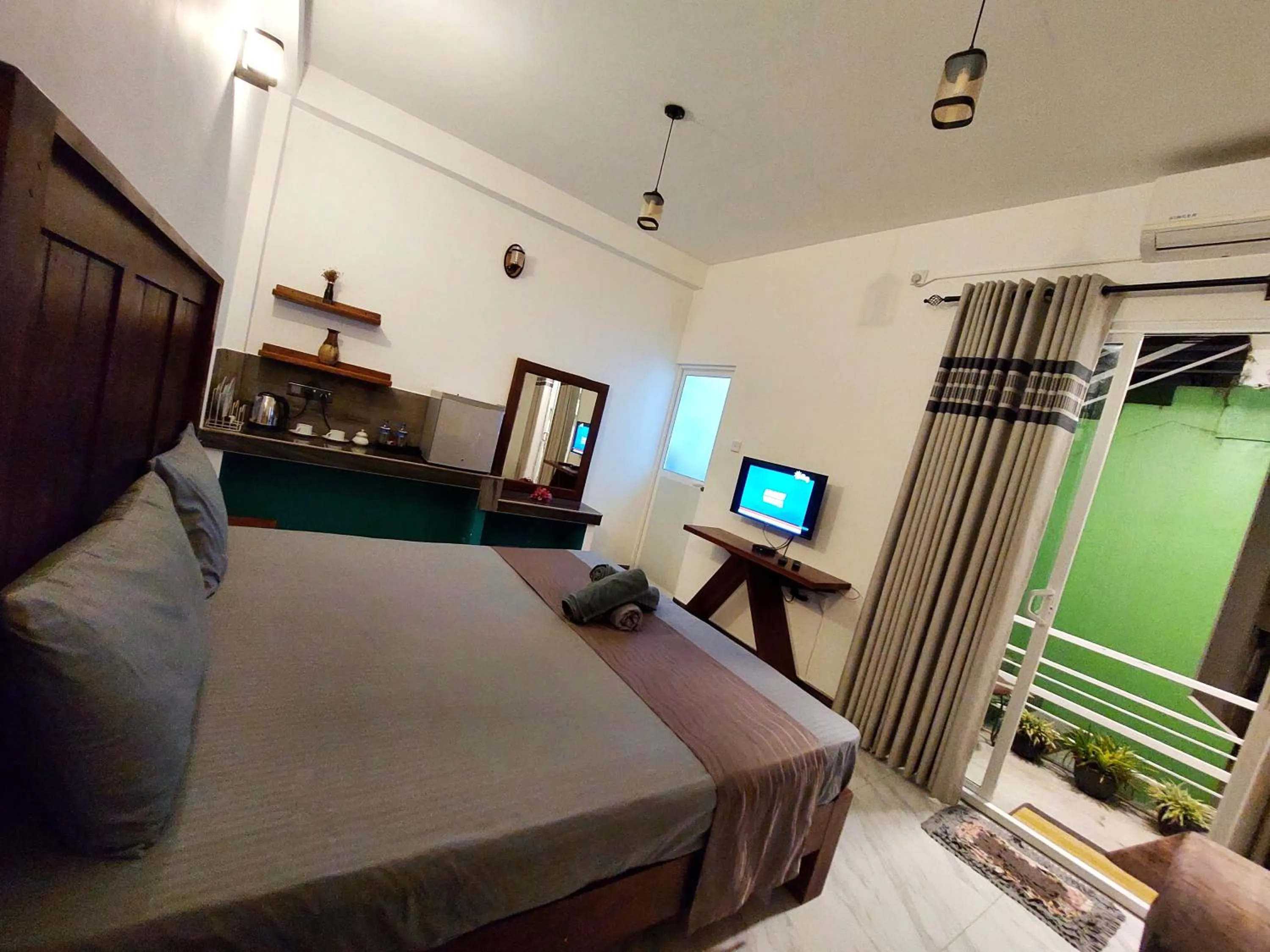 Bed in CHEN VILLA - Near Airport