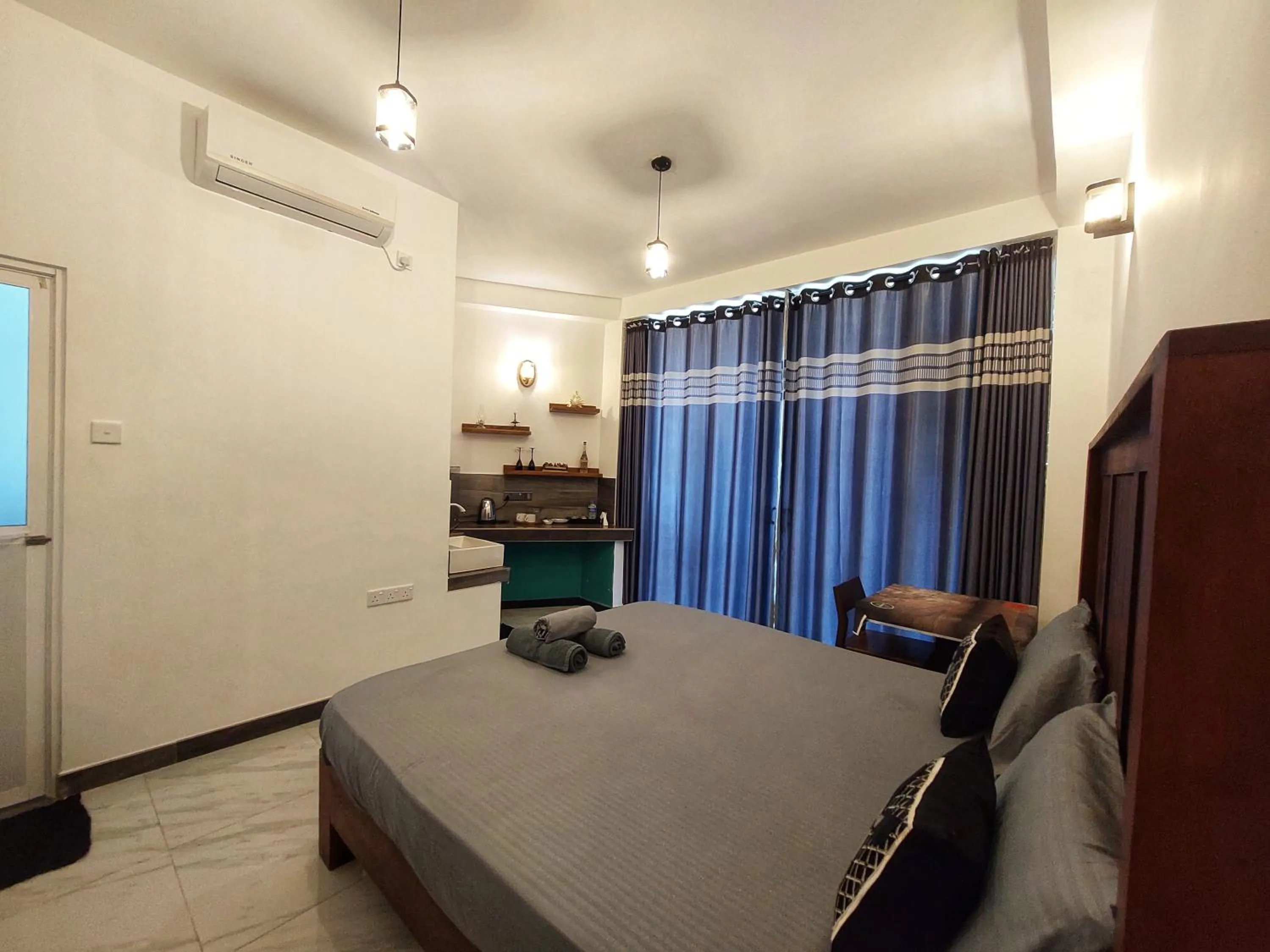 Bed in CHEN VILLA - Near Airport