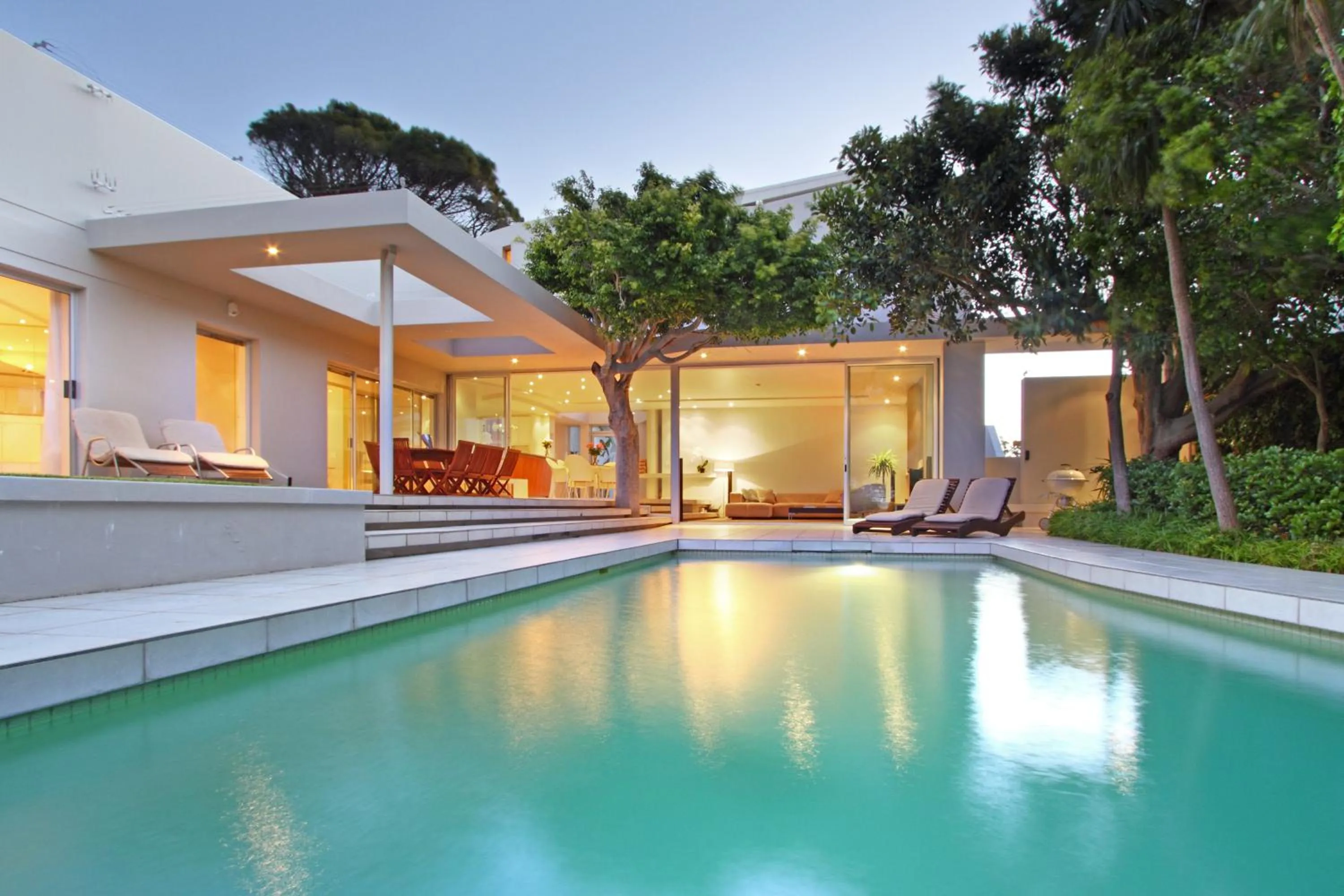 Balcony/Terrace in Lion's View Villa & Apartment