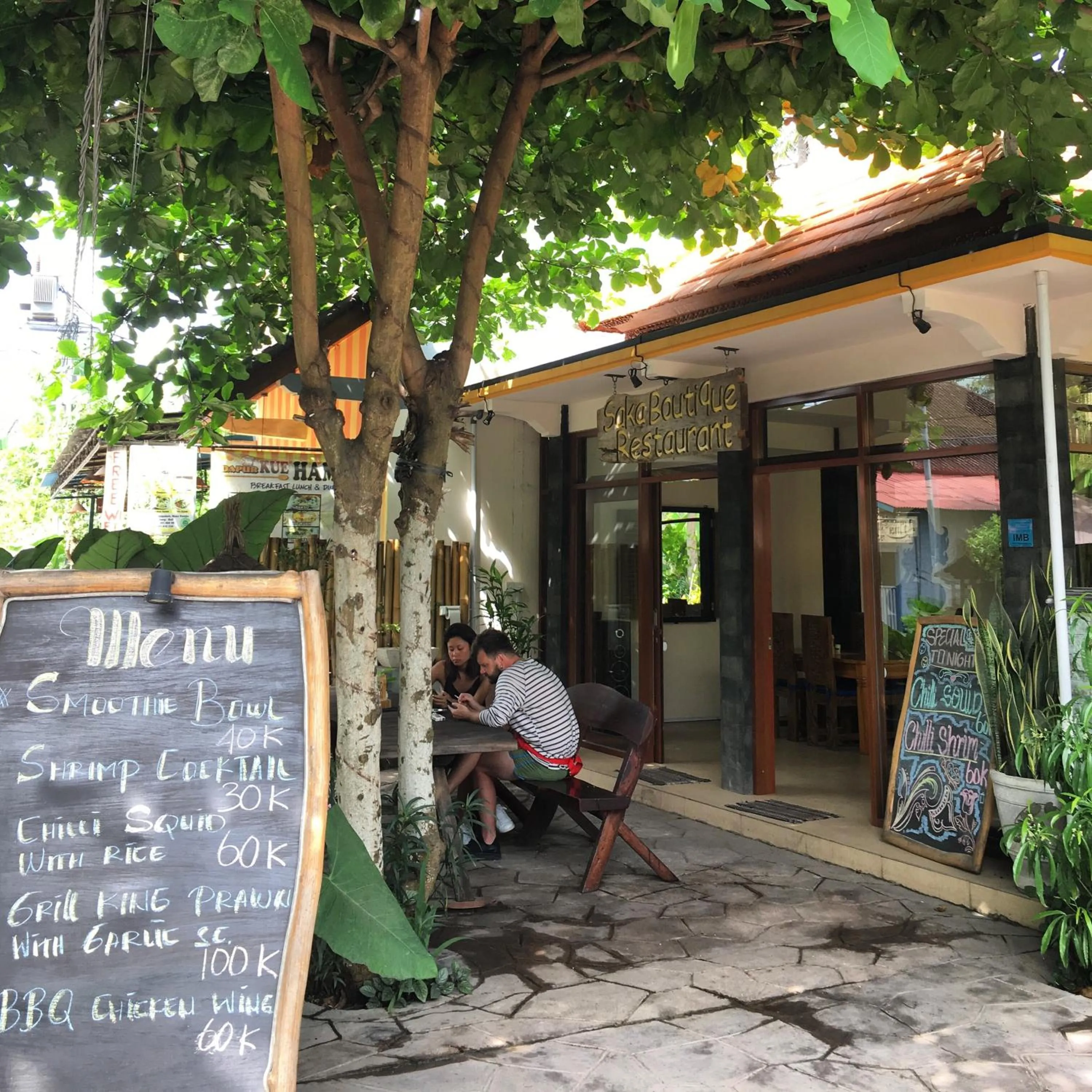 Restaurant/places to eat in Saka Boutique Hotel