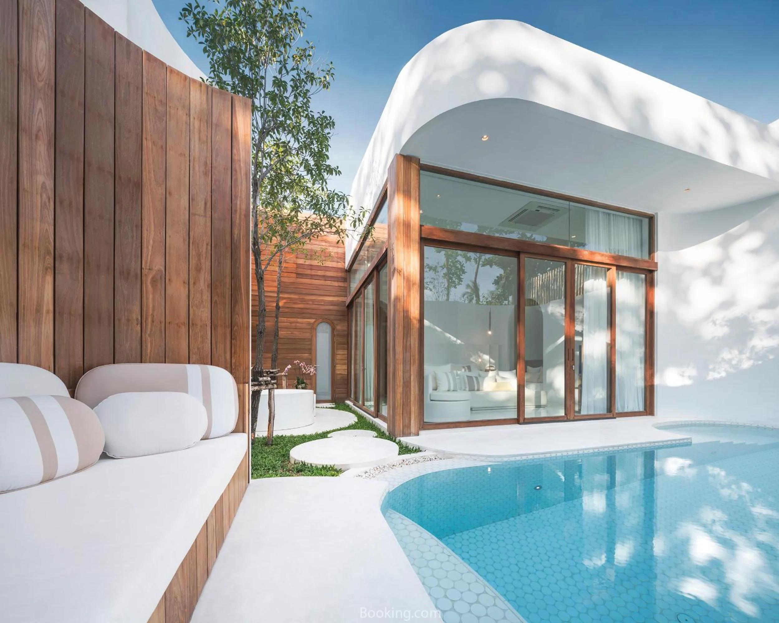 Day in SALA Samui Chaweng Beach Resort