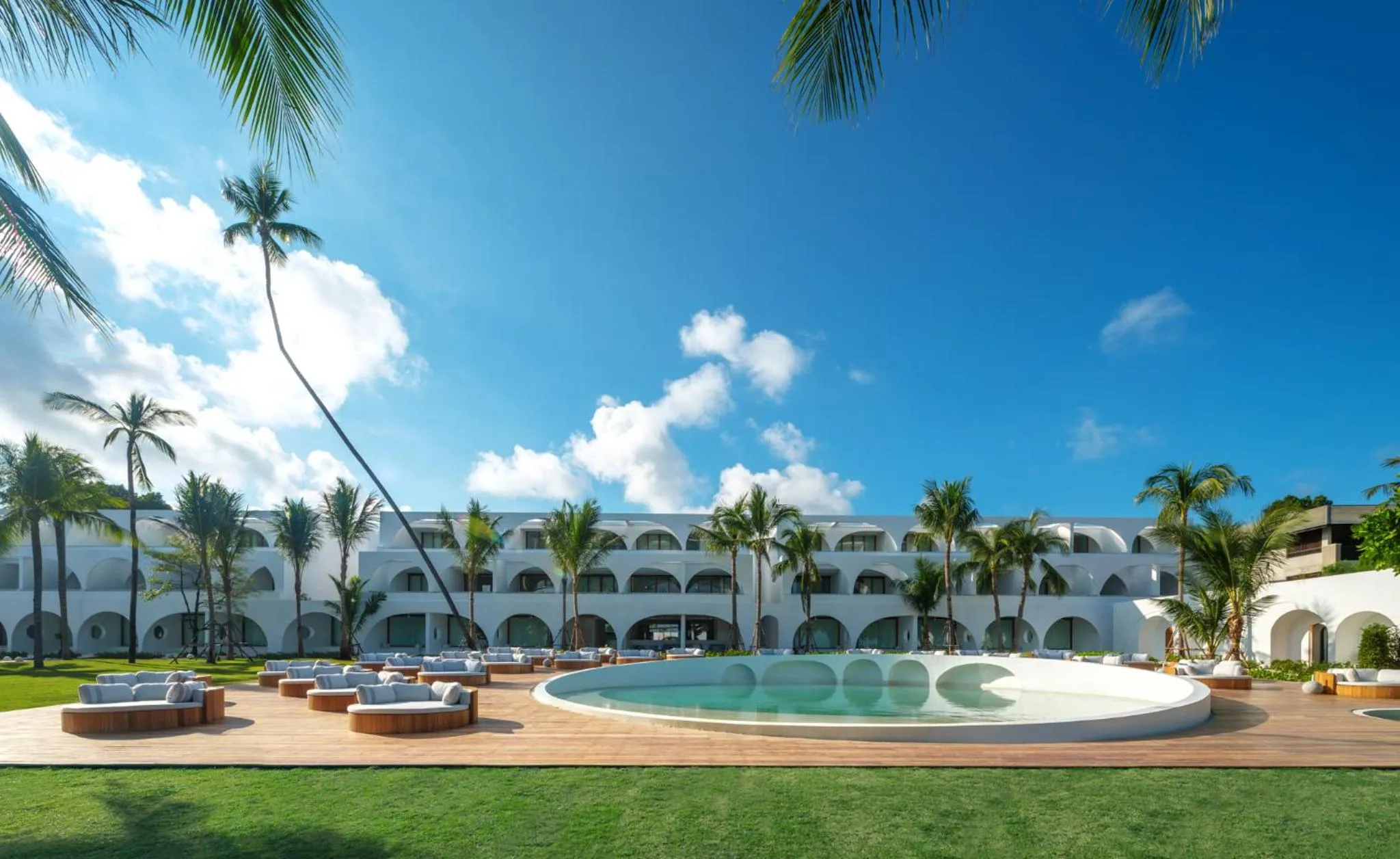 Facade/entrance in SALA Samui Chaweng Beach Resort