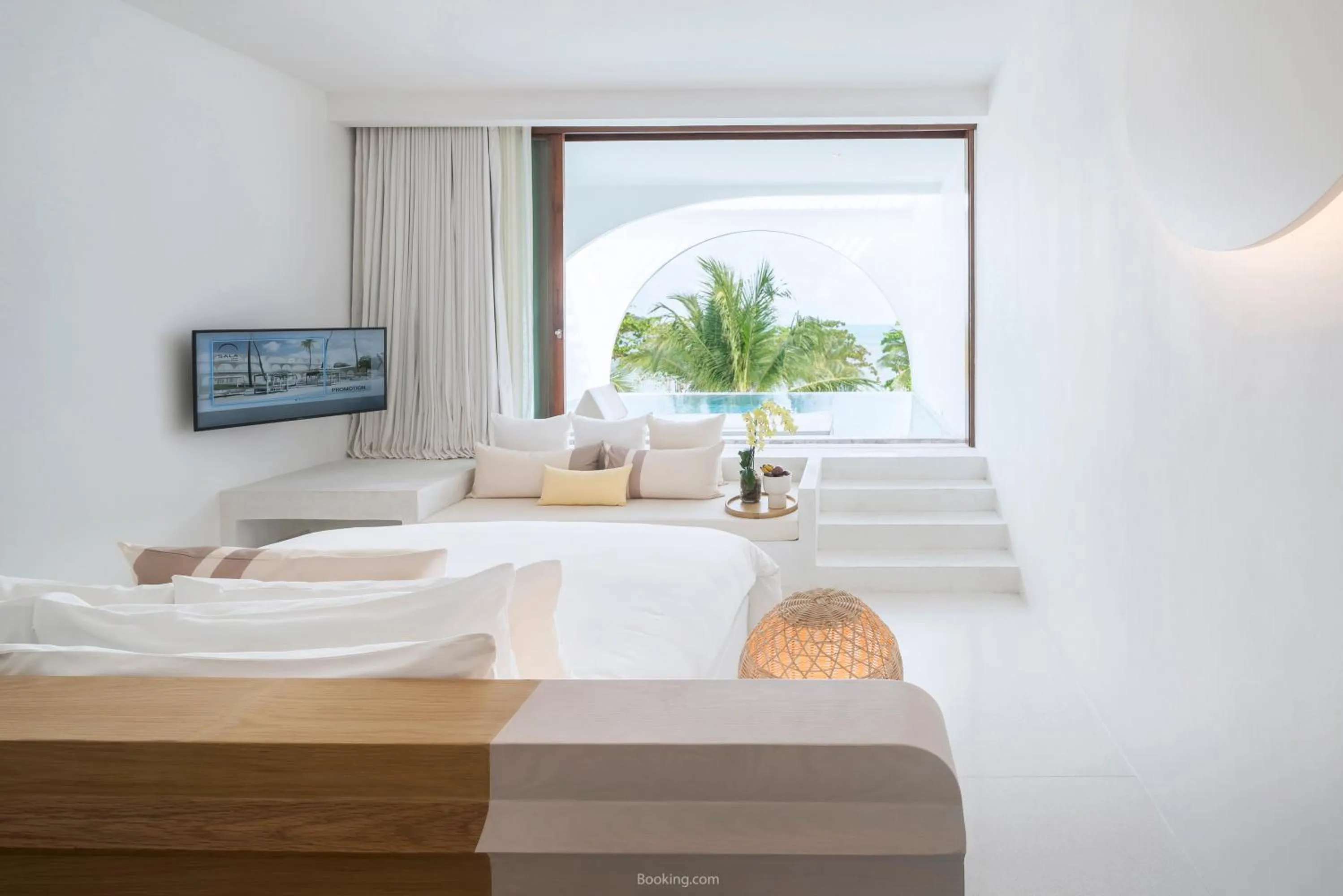 Photo of the whole room, Bed in SALA Samui Chaweng Beach Resort