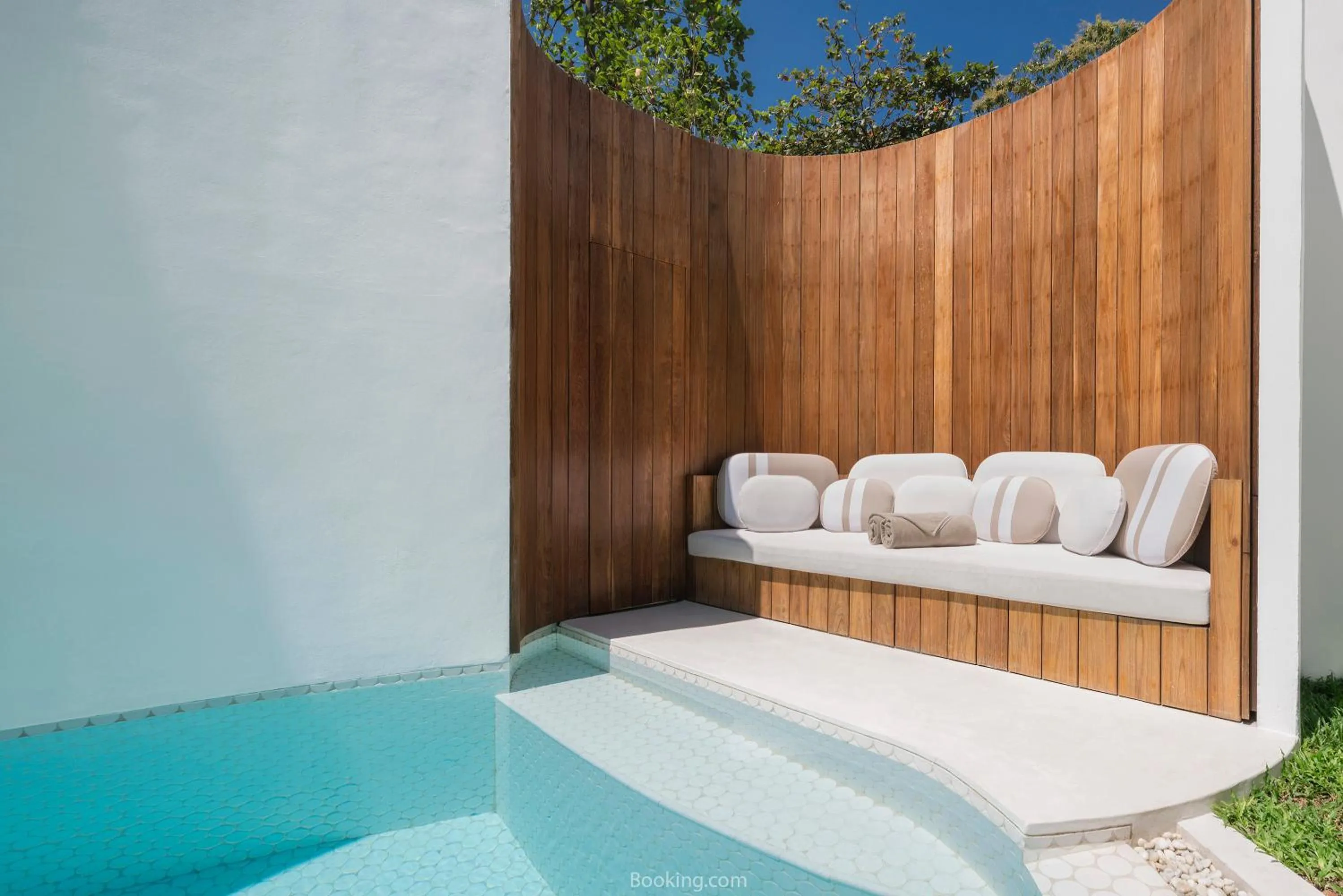 Area and facilities in SALA Samui Chaweng Beach Resort