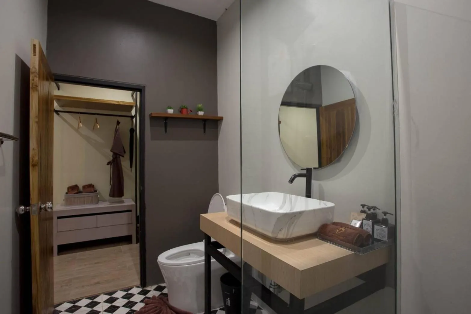 Toilet in The Sun resort Ratchaburi