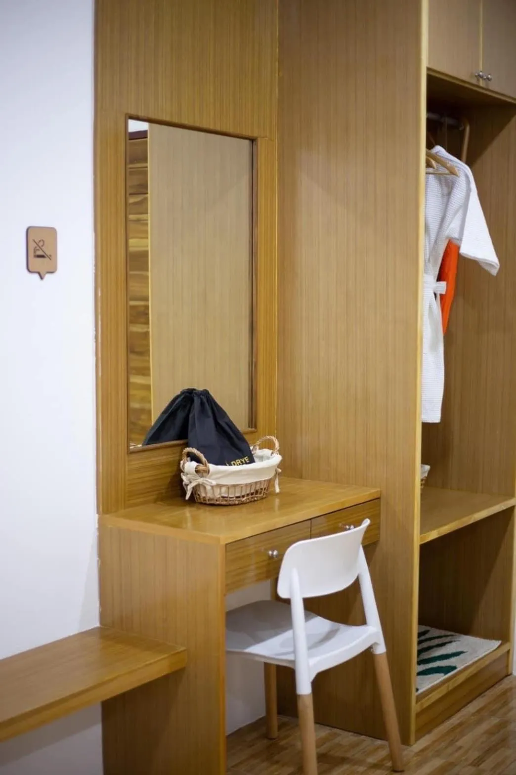 hair dresser in The Sun resort Ratchaburi