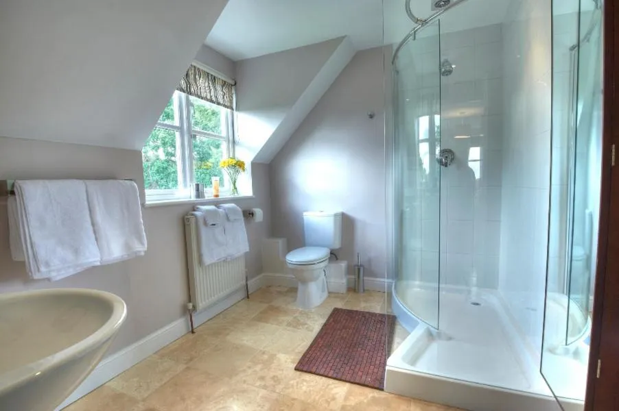 Bathroom in Sunset House Bed and Breakfast