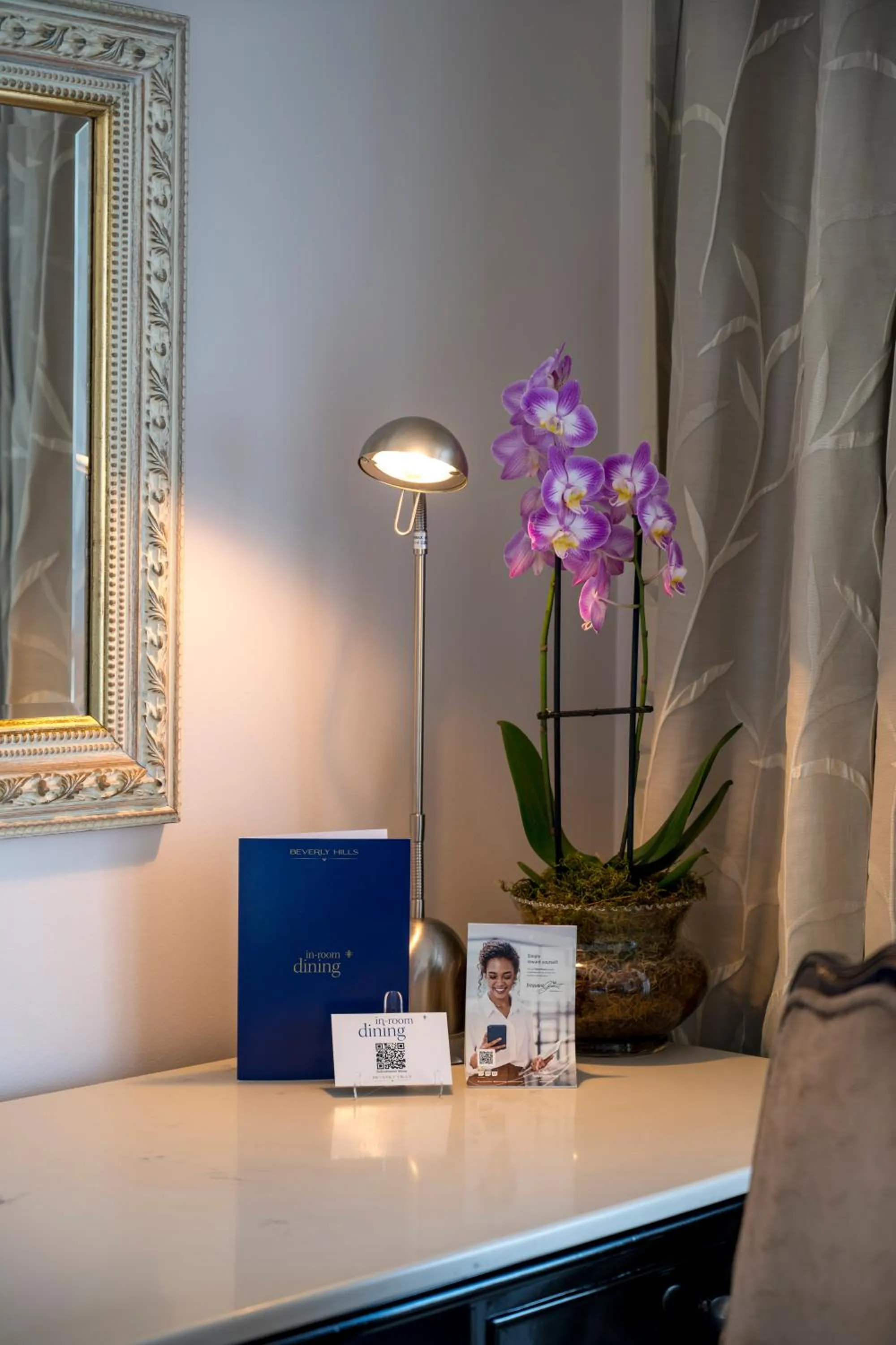 Photo of the whole room in Beverly Hills