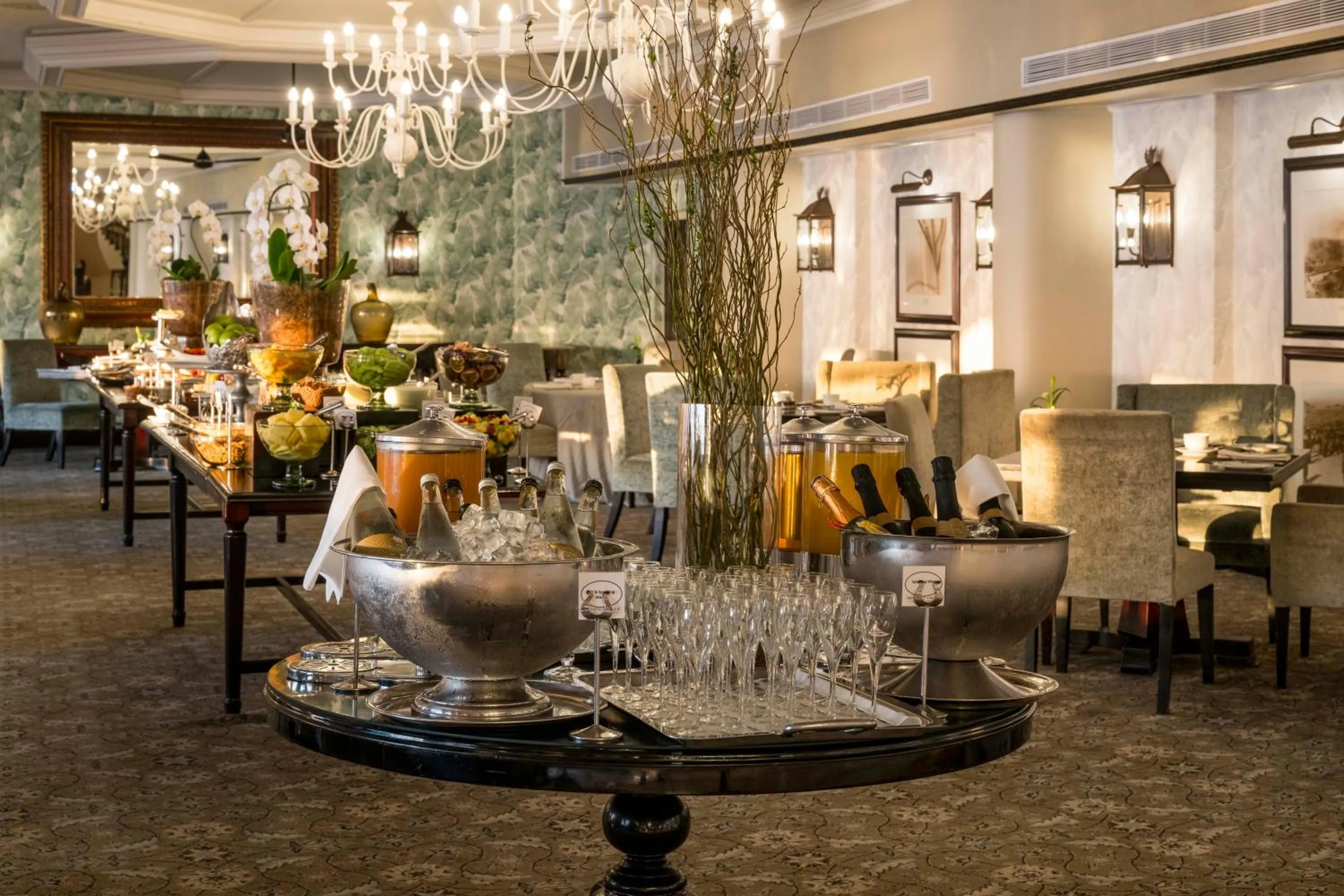 Restaurant/places to eat in Beverly Hills