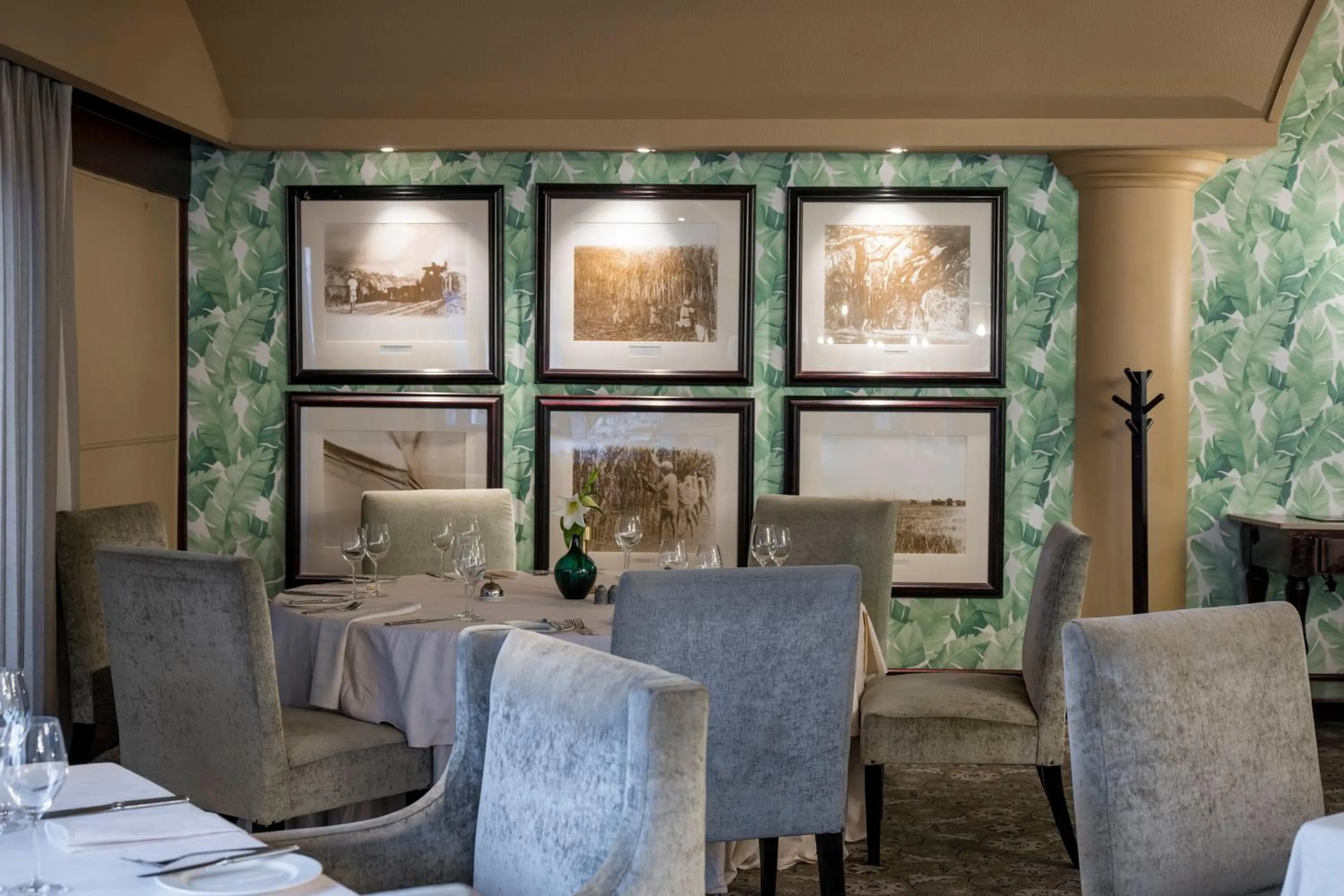 Restaurant/places to eat in Beverly Hills