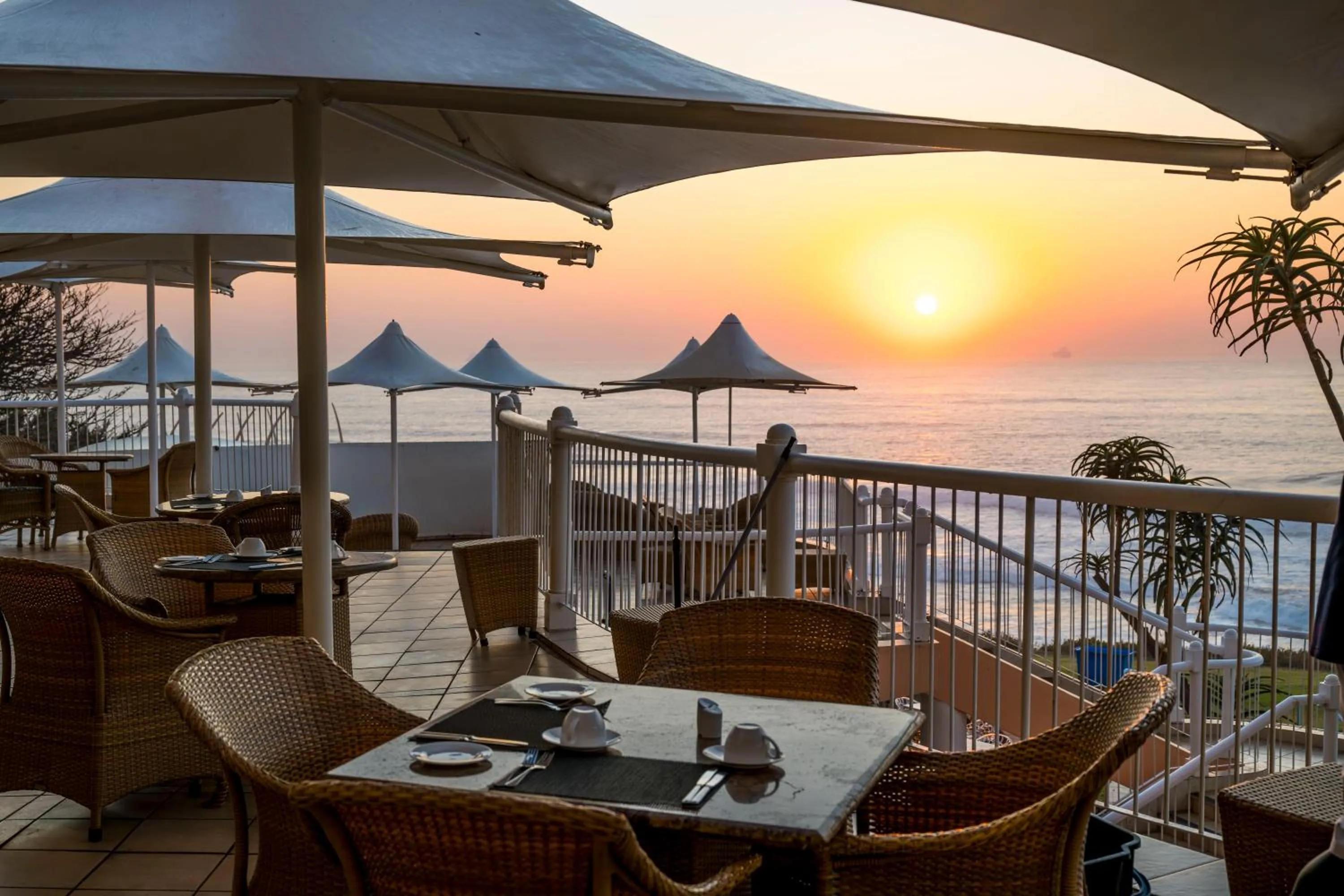 Restaurant/places to eat in Beverly Hills