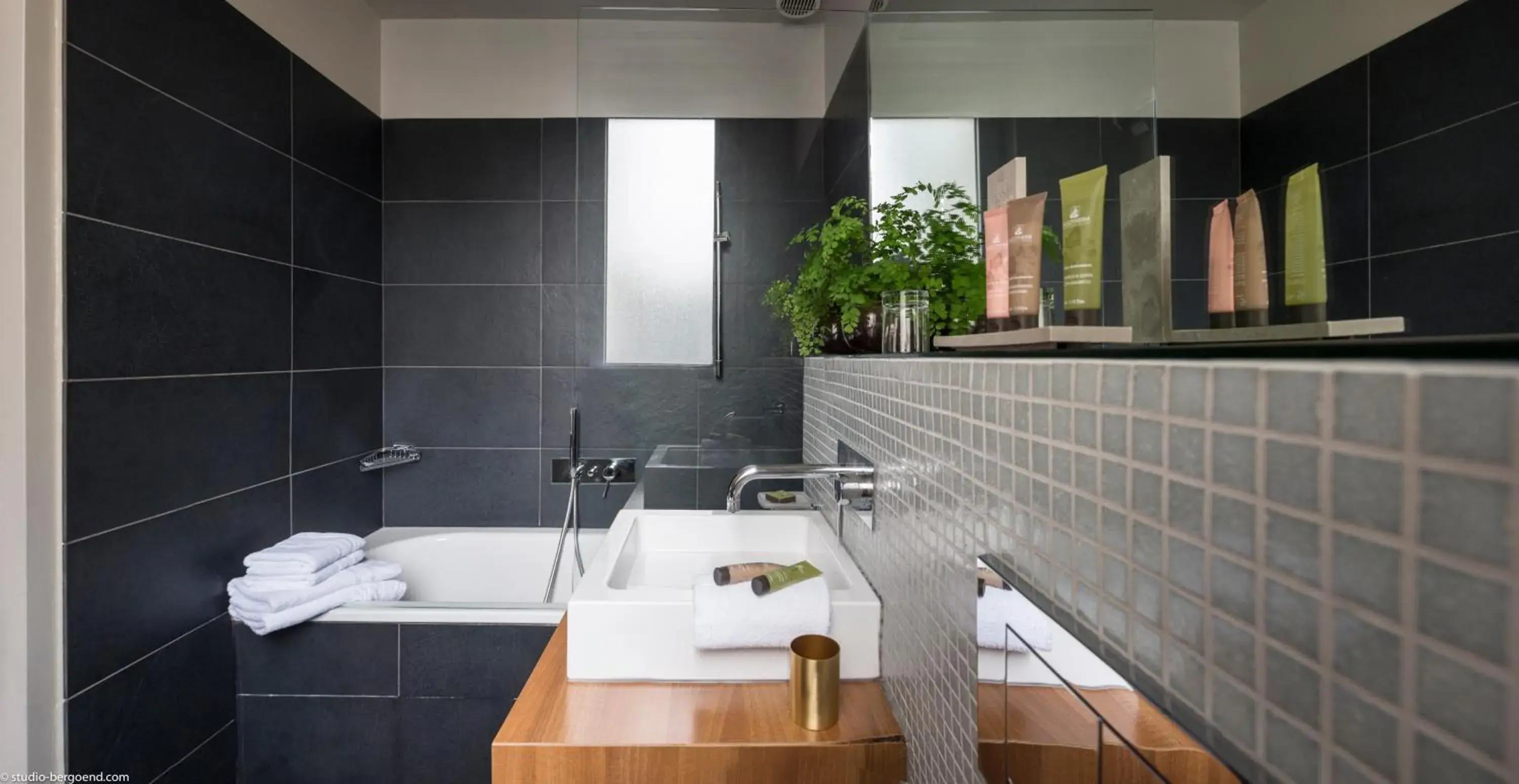 Deluxe Room in Fred'Hotel Deluxe Room in Fred'Hotel