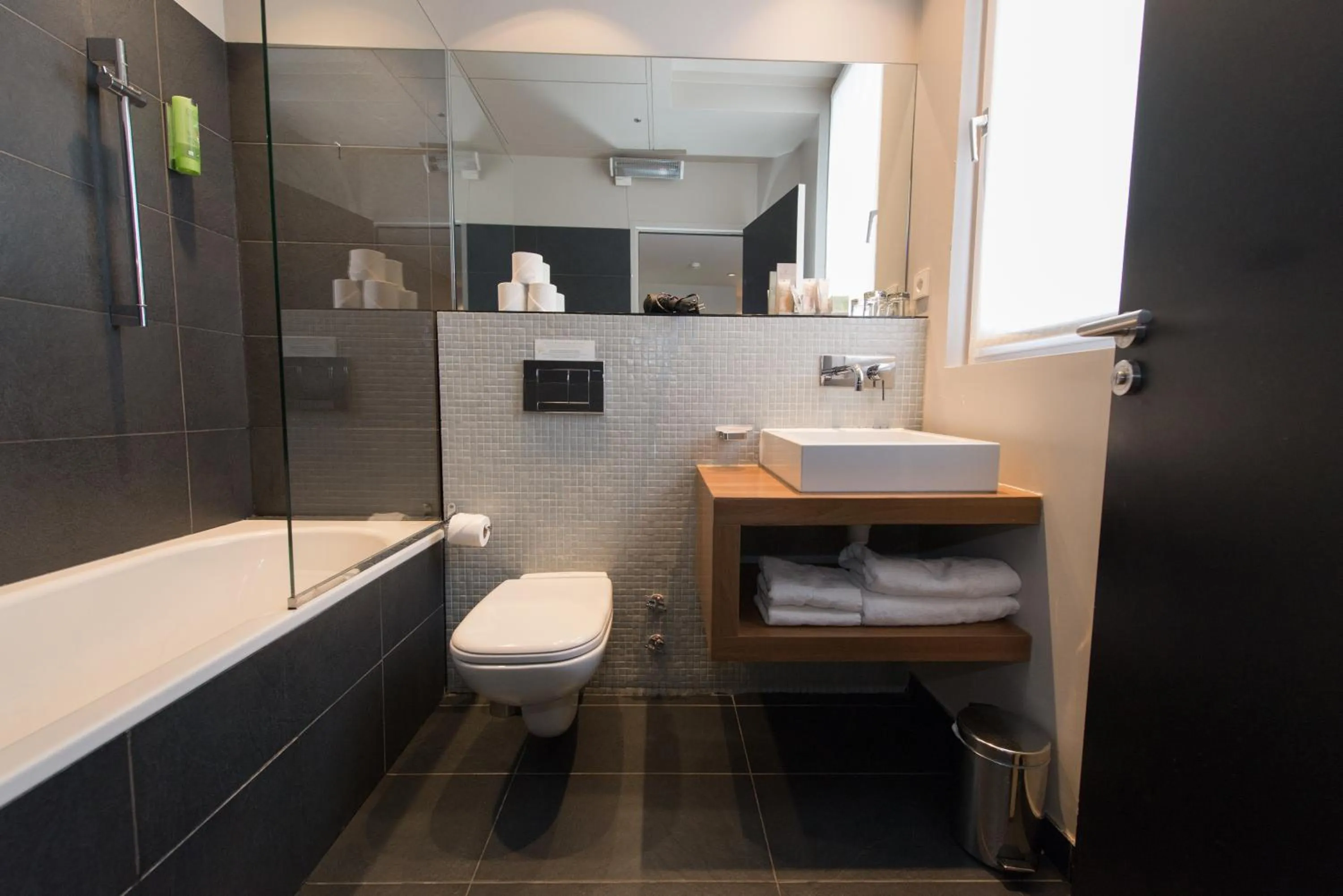 Bathroom in Fred'Hotel