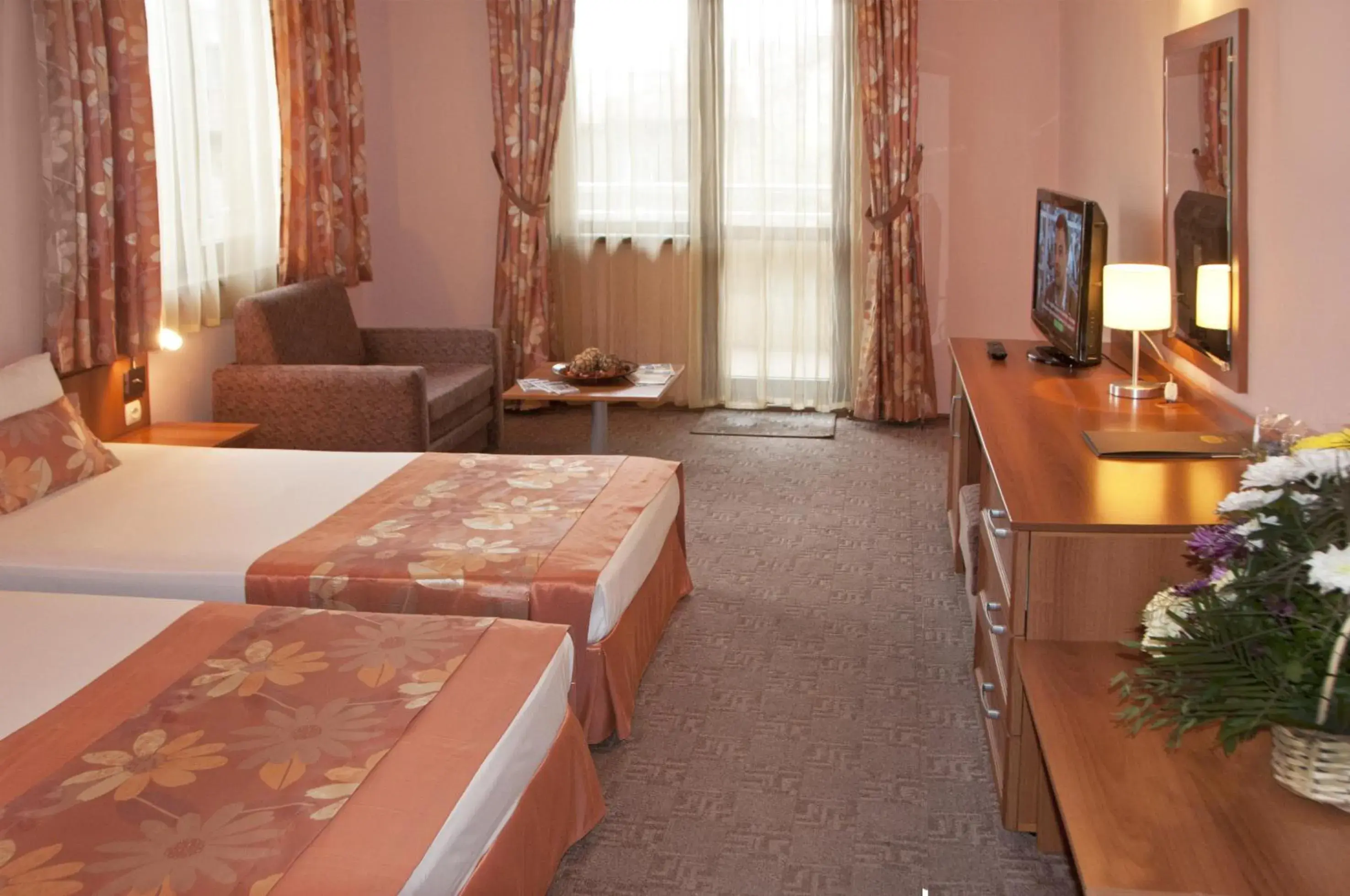 Twin Room - single occupancy in Hotel Real Twin Room - single occupancy in Hotel Real