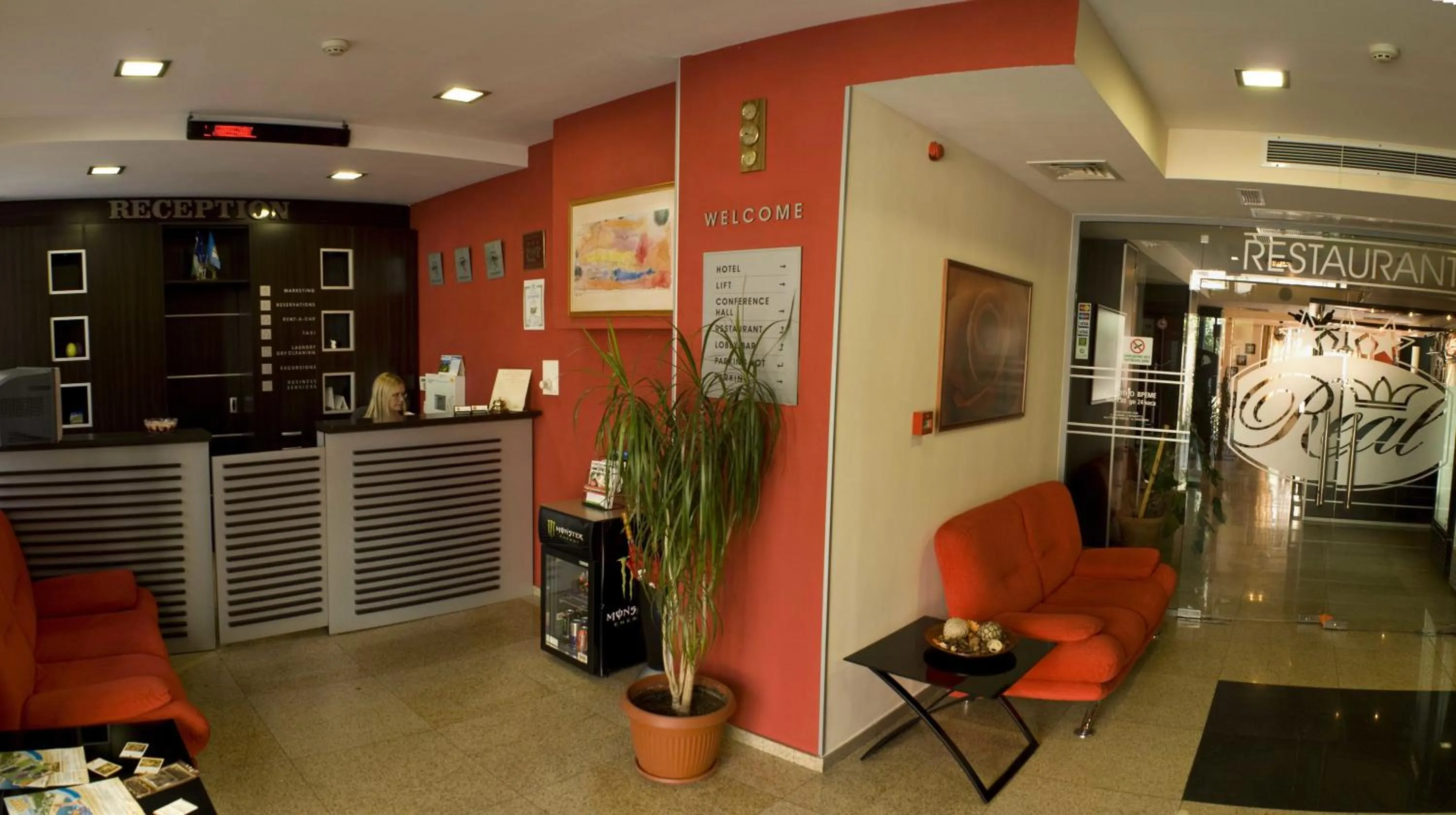 Lobby or reception in Hotel Real