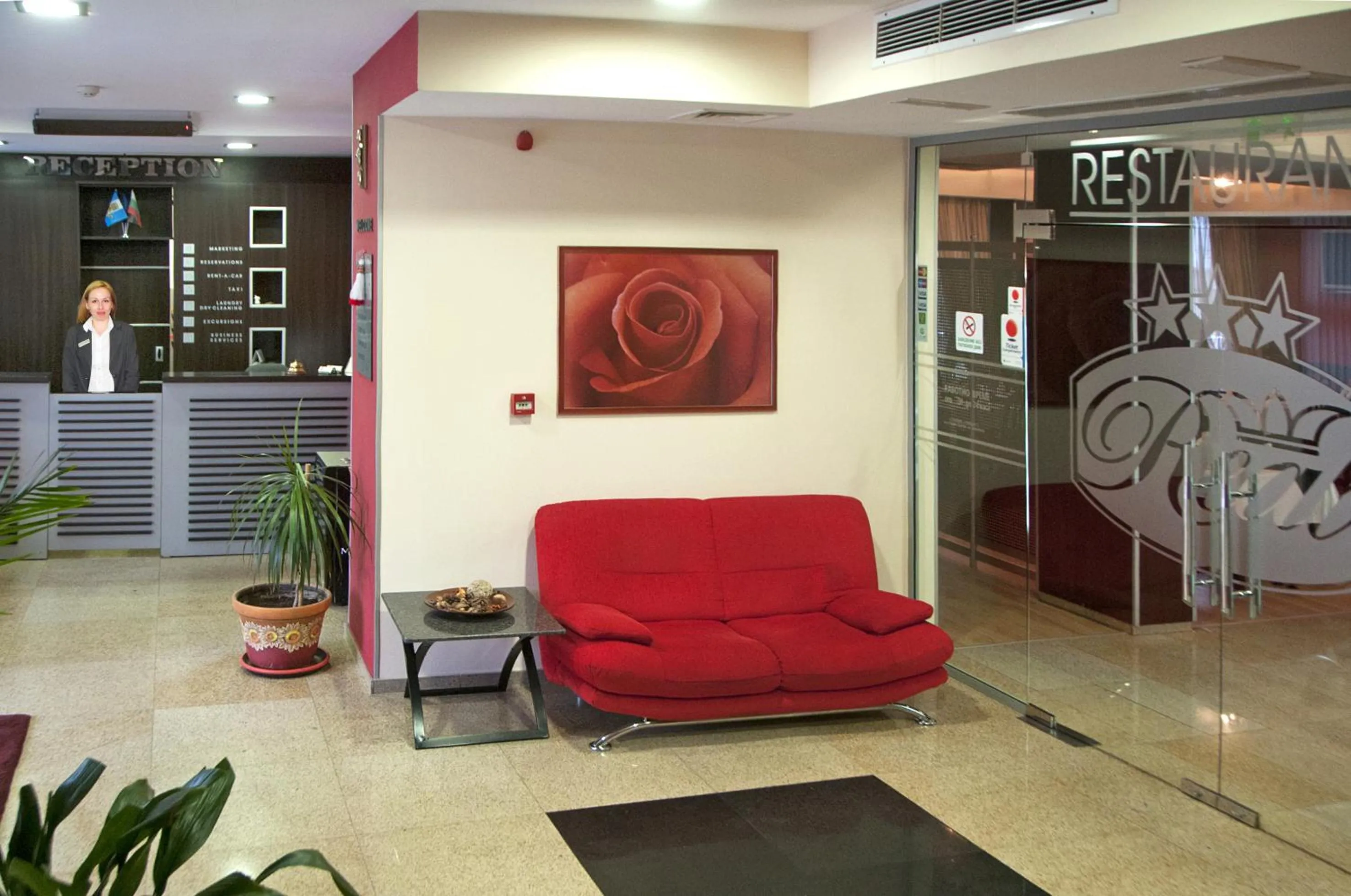 Lobby or reception in Hotel Real
