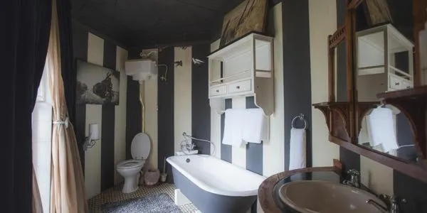 Toilet in Schoon Huis Manor